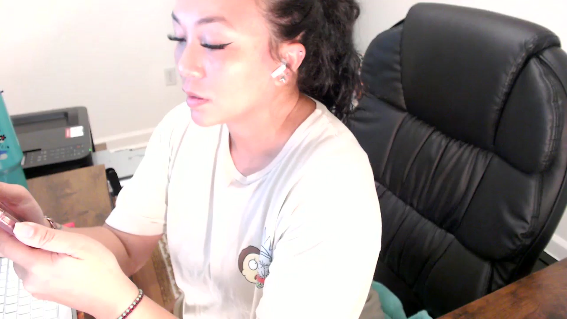 Gallery image thumbnail from MickaylaStar's myfreecams stream on, 07/03/2025, 17:55 image 2 of 20