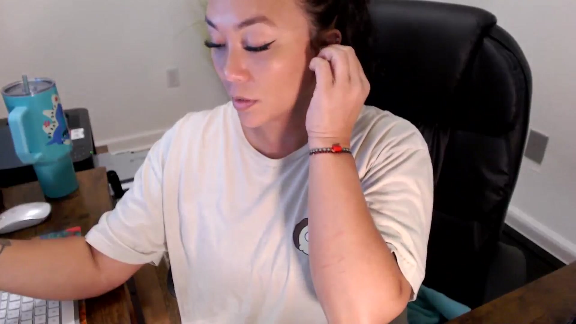 Gallery image thumbnail from MickaylaStar's myfreecams stream on, 07/03/2025, 18:19 image 3 of 20