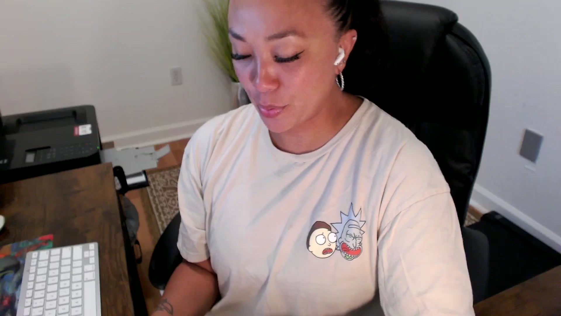 Gallery image thumbnail from MickaylaStar's myfreecams stream on, 07/21/2025, 14:06 image 8 of 20