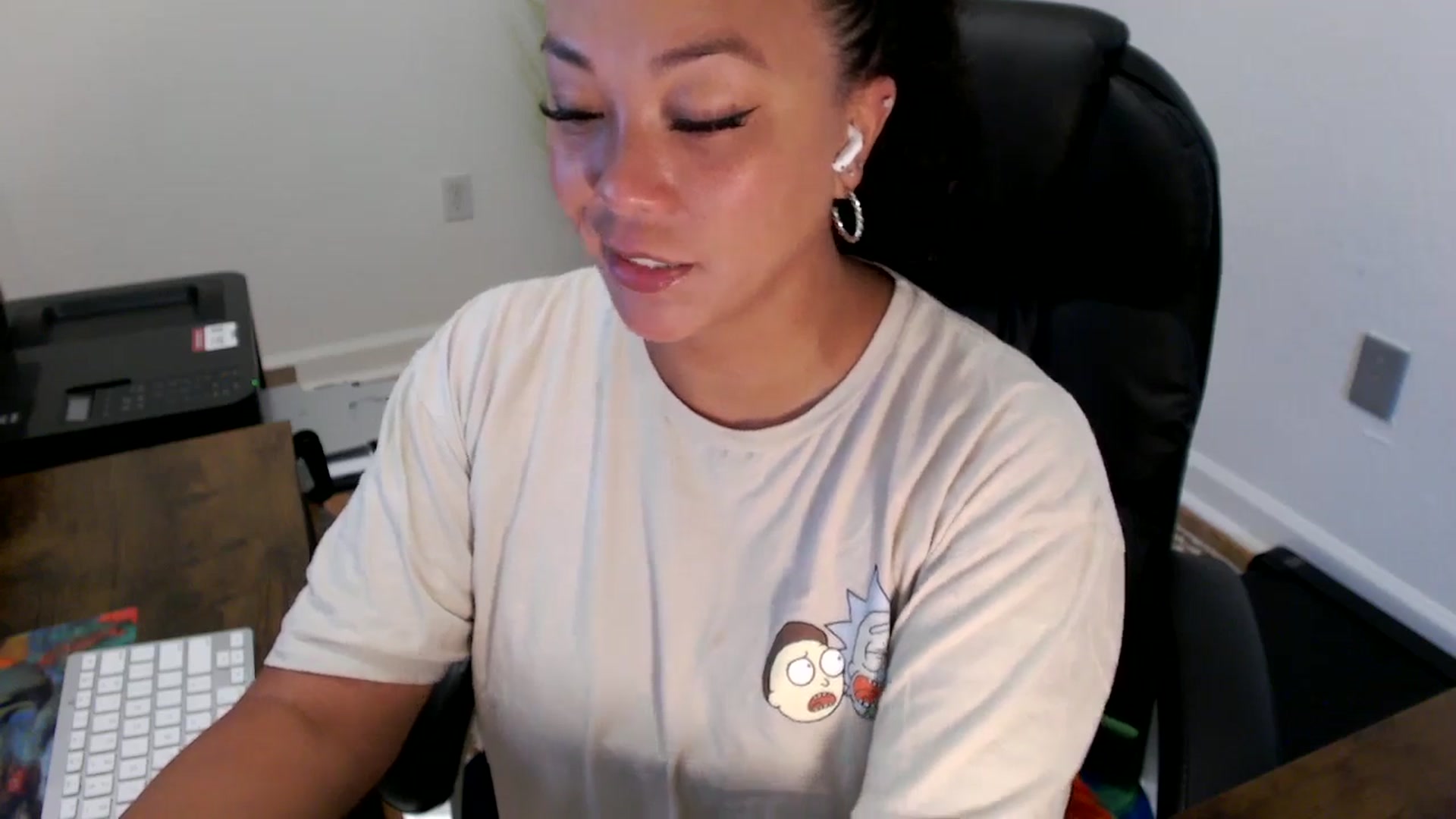 Gallery image thumbnail from MickaylaStar's myfreecams stream on, 07/21/2025, 14:06 image 14 of 20