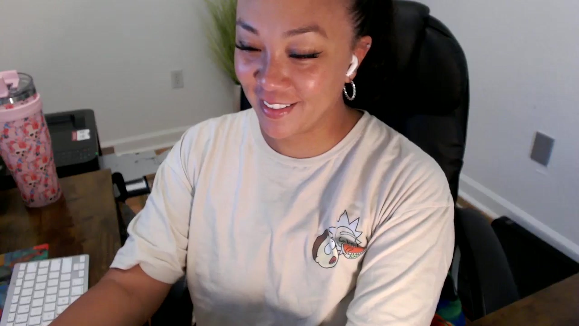 Gallery image thumbnail from MickaylaStar's myfreecams stream on, 07/21/2025, 14:51 image 17 of 20