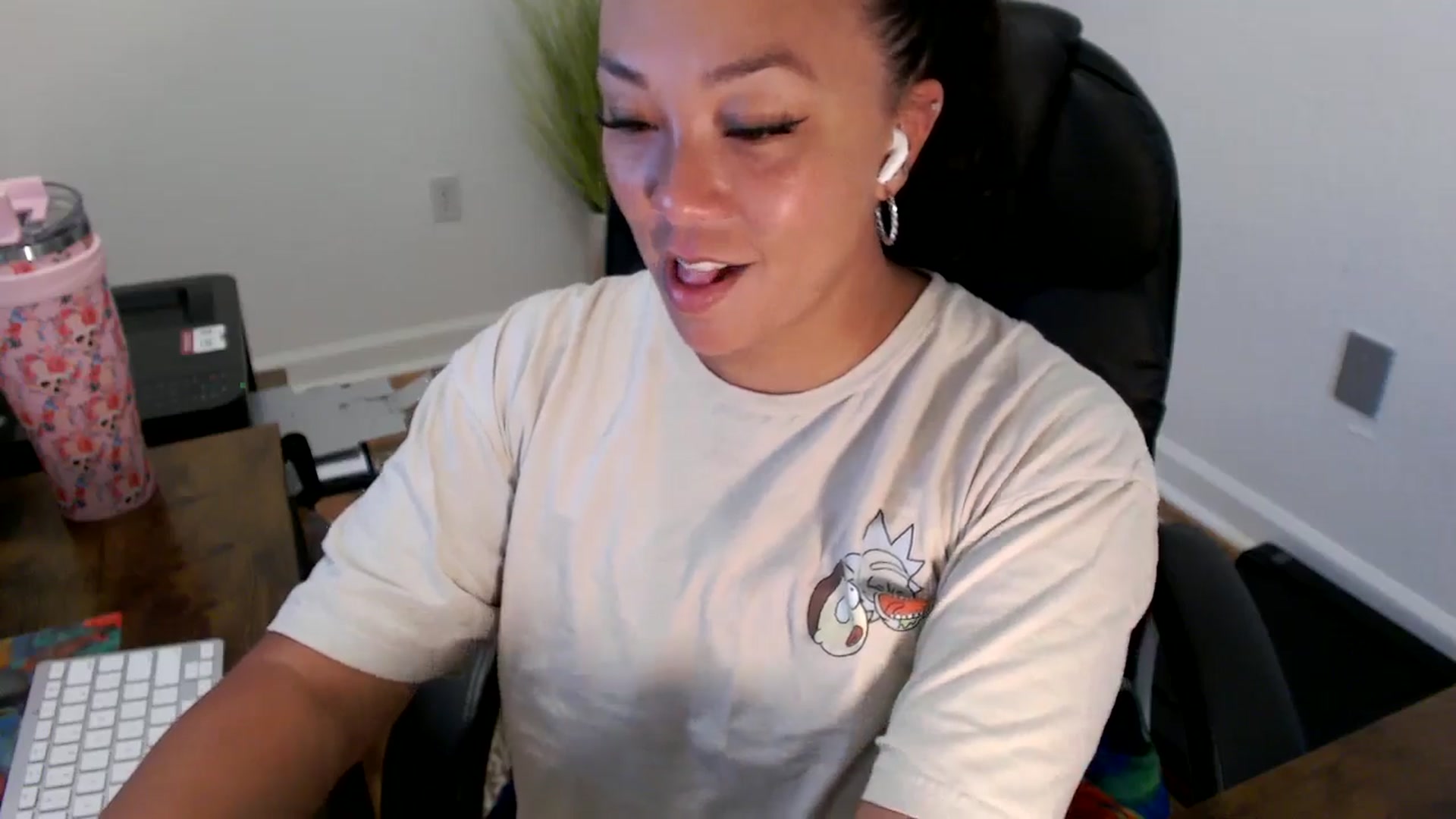 Gallery image thumbnail from MickaylaStar's myfreecams stream on, 07/21/2025, 14:51 image 19 of 20