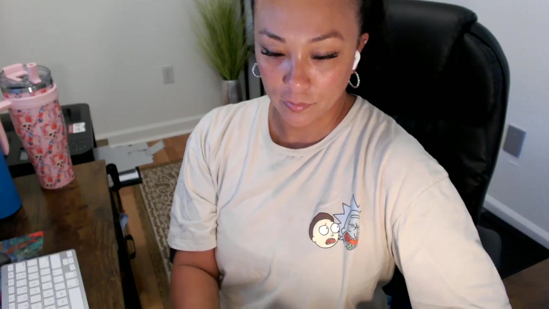 Gallery image thumbnail from MickaylaStar's myfreecams stream on, 07/21/2025, 17:50 image 9 of 20