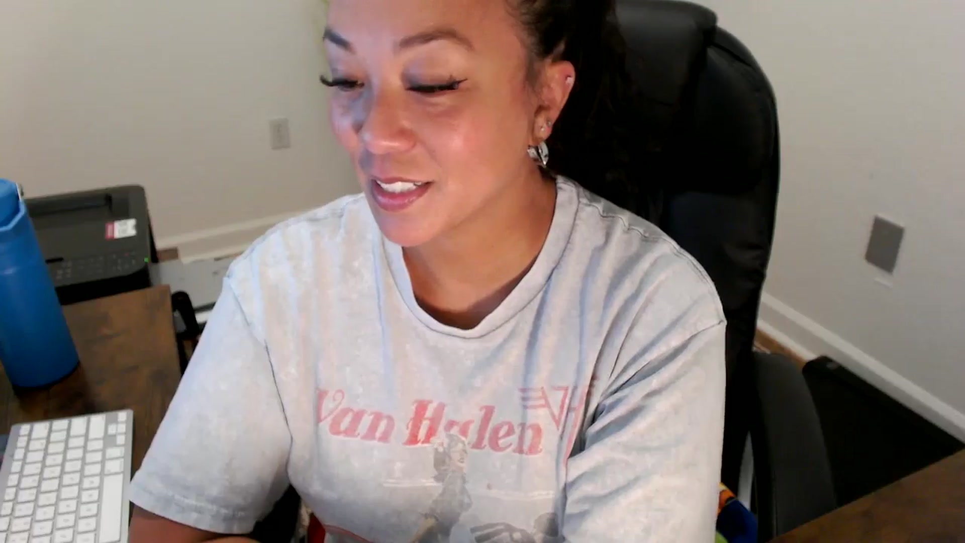 Gallery image thumbnail from MickaylaStar's myfreecams stream on, 07/22/2025, 16:54 image 14 of 20