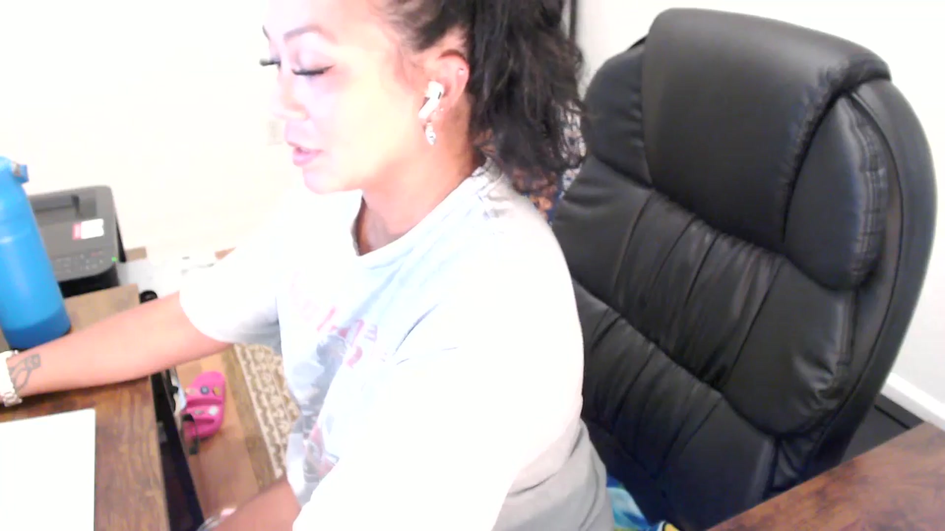 Gallery image thumbnail from MickaylaStar's myfreecams stream on, 07/22/2025, 18:53 image 5 of 20