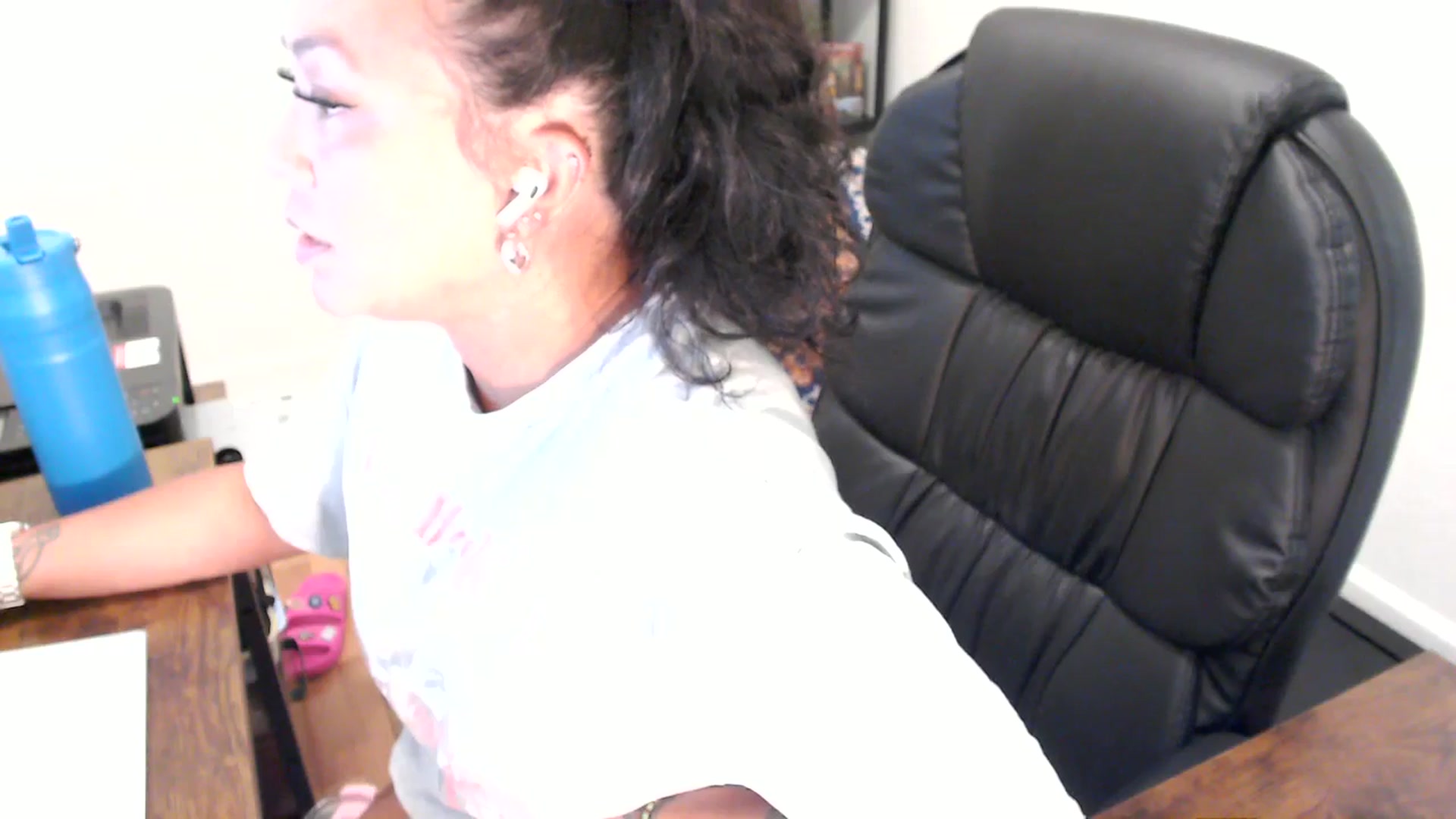 Gallery image thumbnail from MickaylaStar's myfreecams stream on, 07/22/2025, 18:53 image 12 of 20