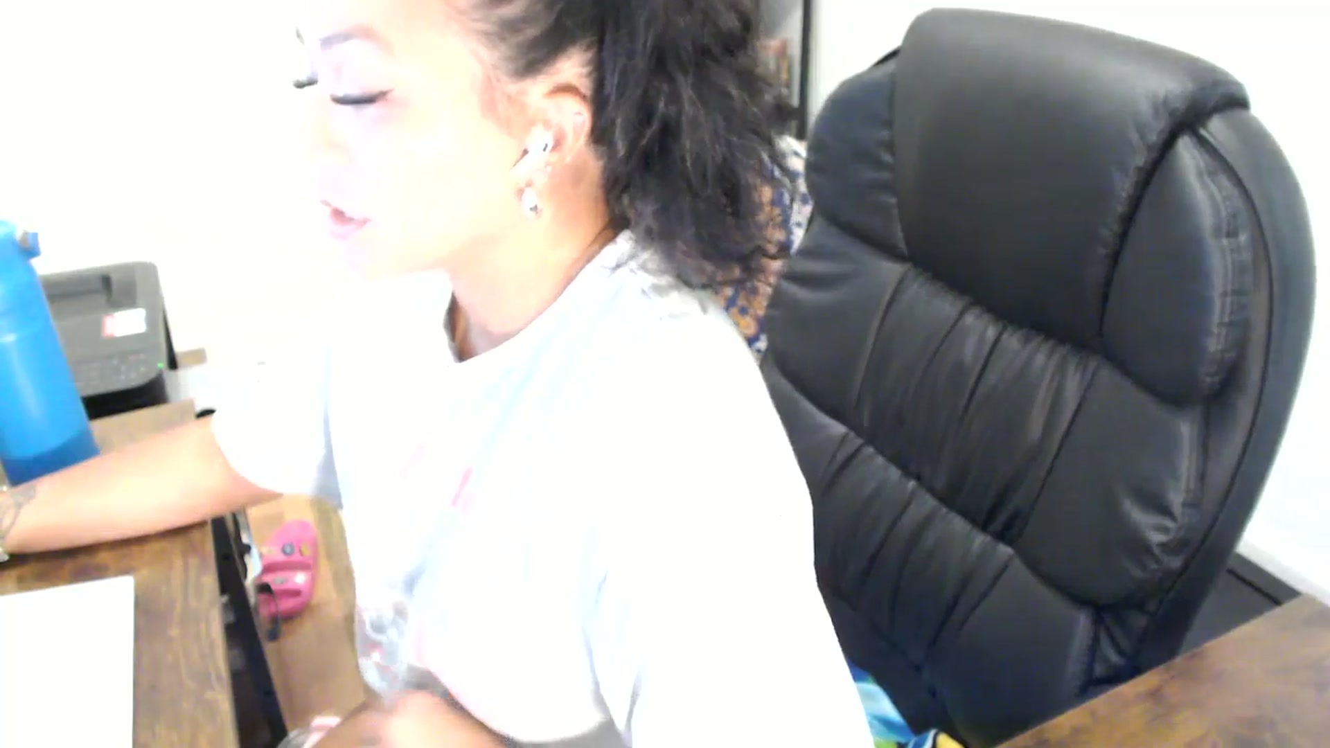 Gallery image thumbnail from MickaylaStar's myfreecams stream on, 07/22/2025, 18:53 image 2 of 20