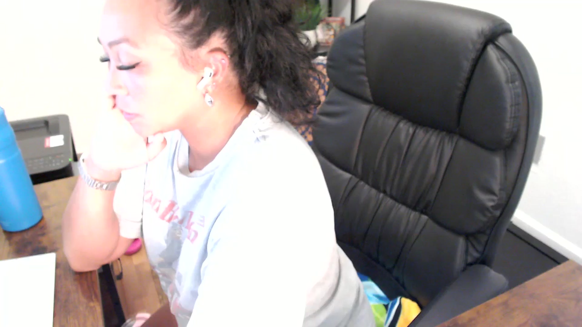 Gallery image thumbnail from MickaylaStar's myfreecams stream on, 07/22/2025, 19:53 image 15 of 20