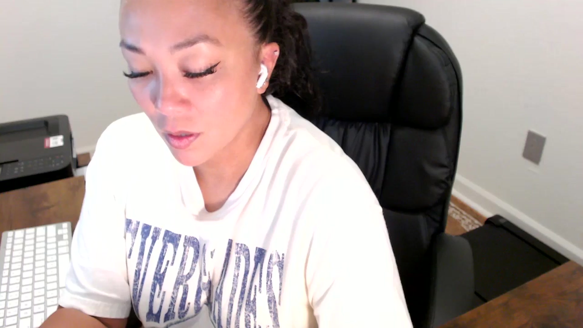 Gallery image thumbnail from MickaylaStar's myfreecams stream on, 07/23/2025, 15:08 image 9 of 20