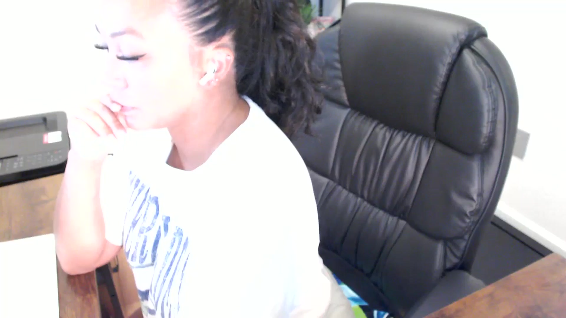 Gallery image thumbnail from MickaylaStar's myfreecams stream on, 07/23/2025, 15:56 image 9 of 20