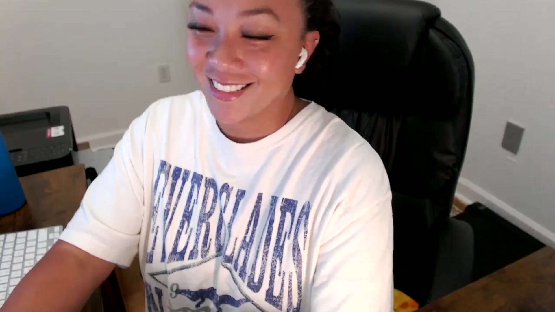 Gallery image thumbnail from MickaylaStar's myfreecams stream on, 07/23/2025, 16:52 image 19 of 20