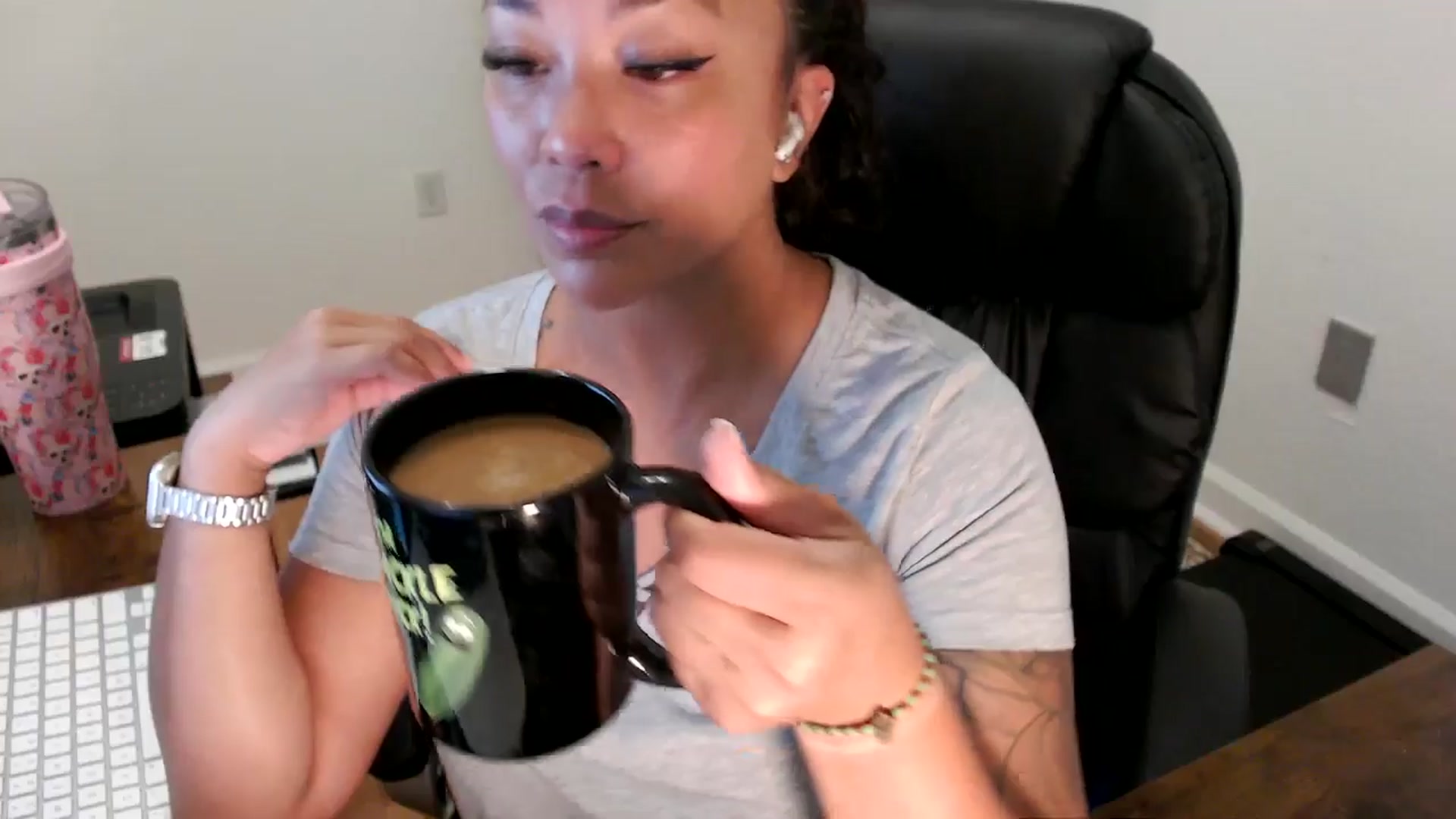 Gallery image thumbnail from MickaylaStar's myfreecams stream on, 07/24/2025, 14:04 image 9 of 20
