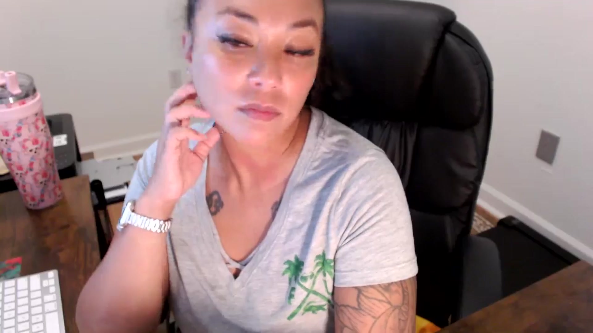 Gallery image thumbnail from MickaylaStar's myfreecams stream on, 07/24/2025, 15:57 image 17 of 20