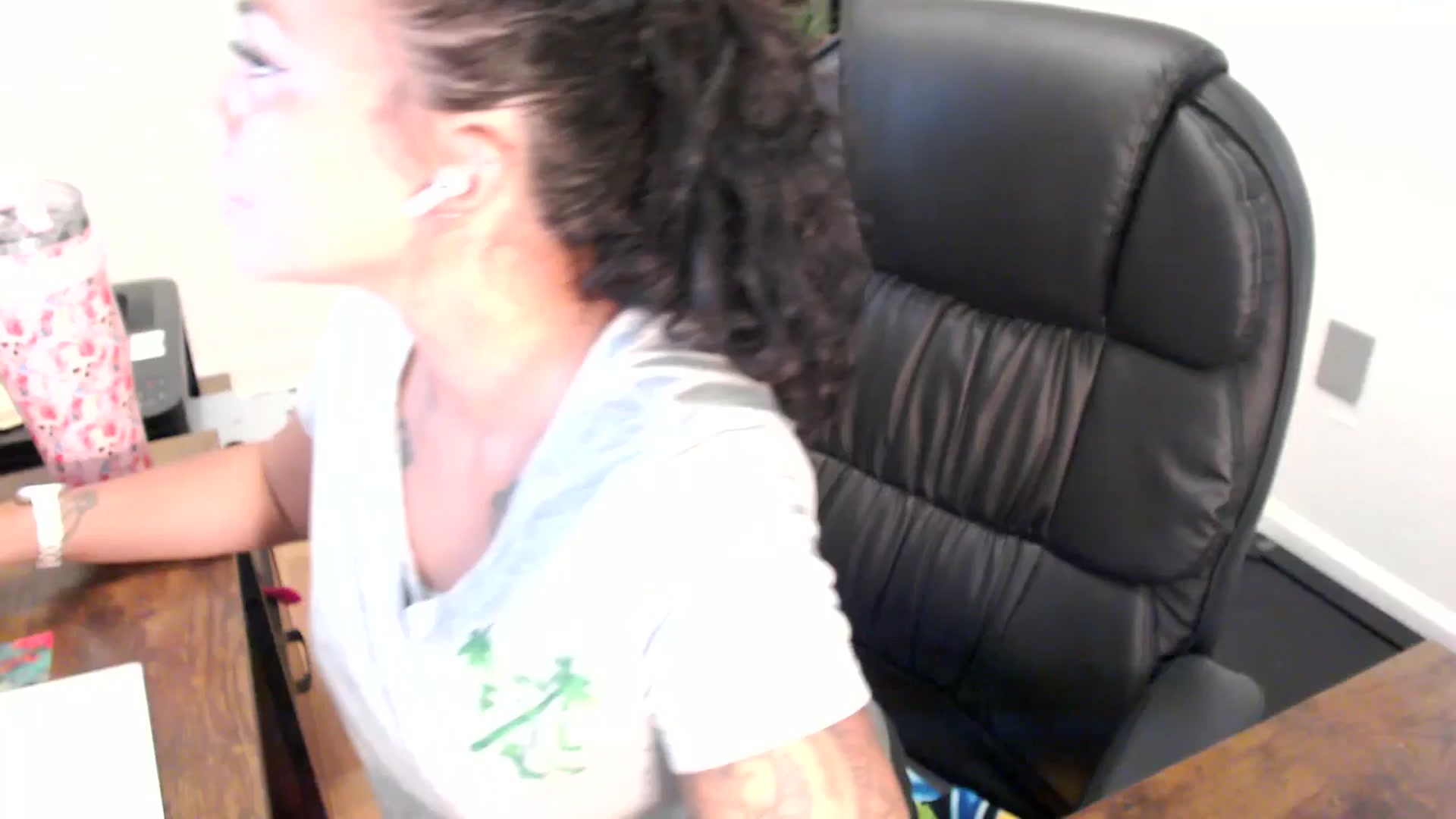 Gallery image thumbnail from MickaylaStar's myfreecams stream on, 07/24/2025, 15:57 image 12 of 20