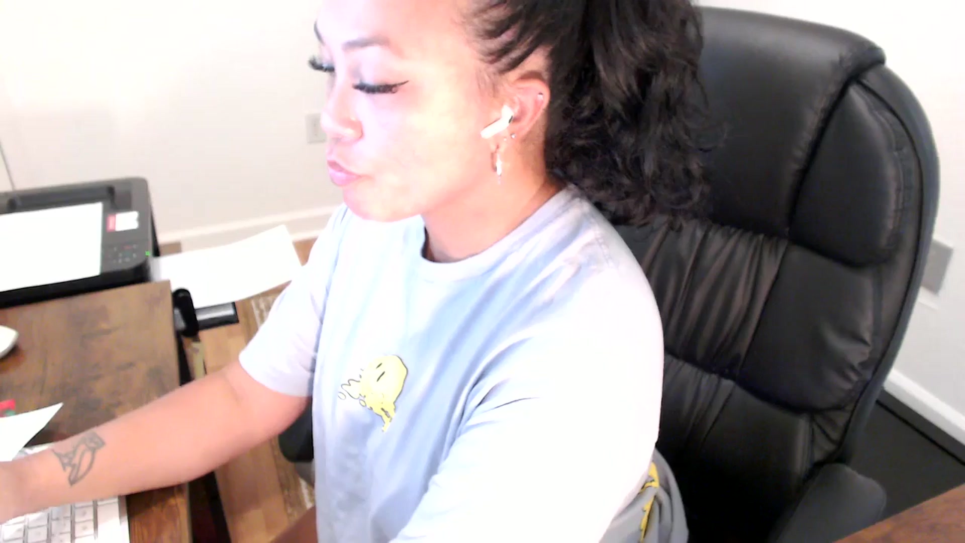 Gallery image thumbnail from MickaylaStar's myfreecams stream on, 07/28/2025, 14:57 image 3 of 20