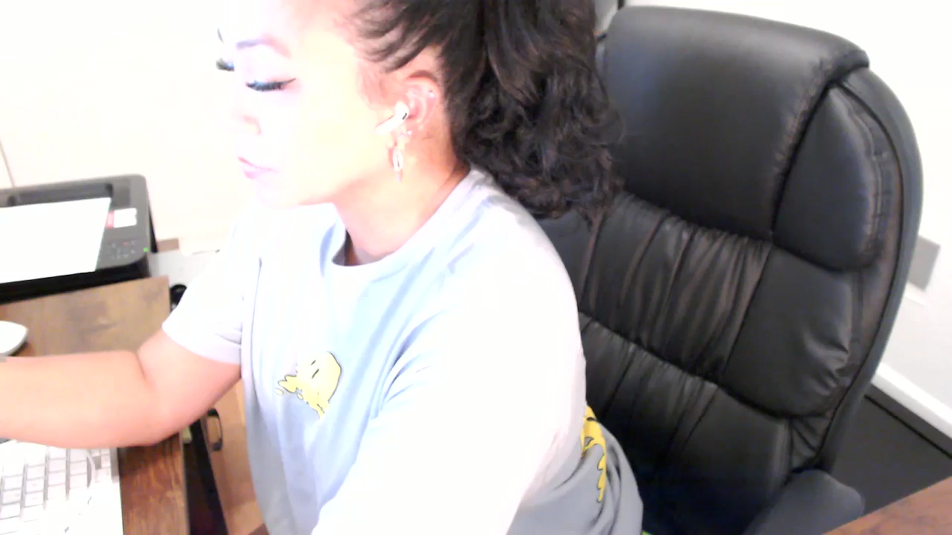 Gallery image thumbnail from MickaylaStar's myfreecams stream on, 07/28/2025, 14:57 image 14 of 20