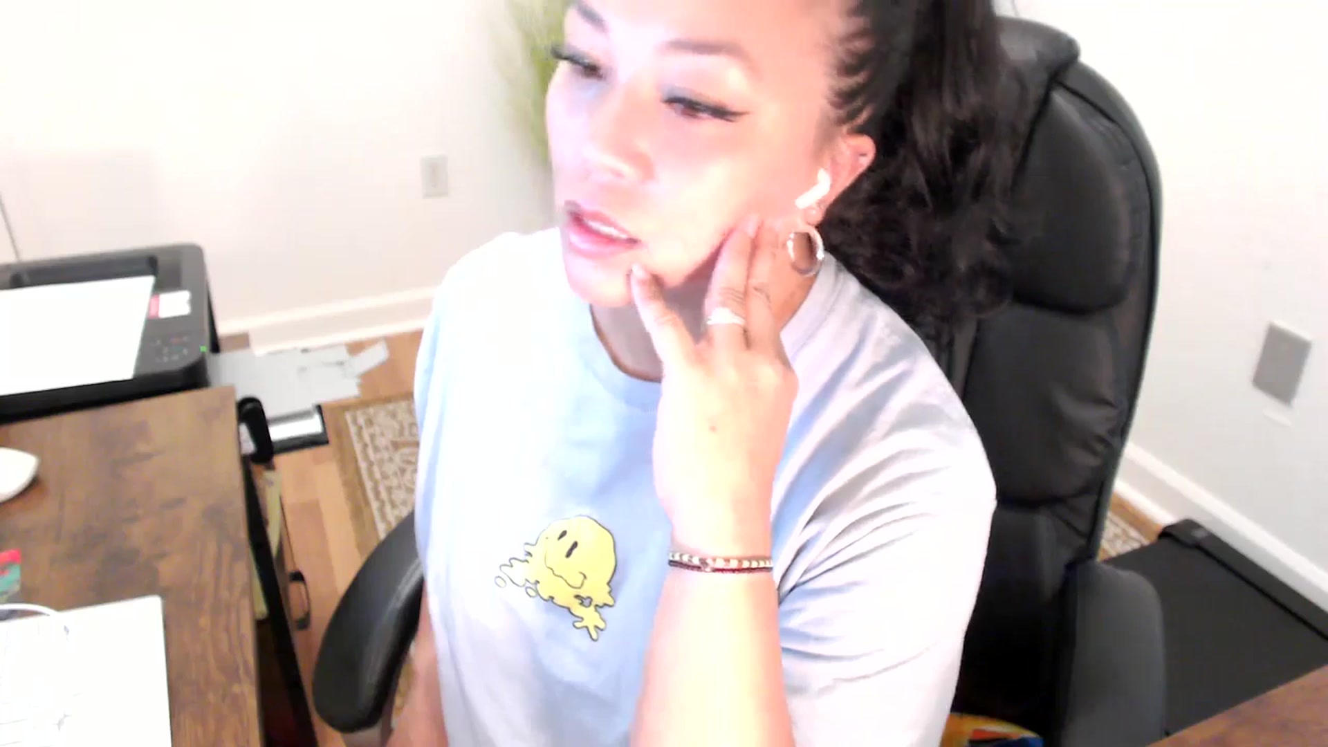 Gallery image thumbnail from MickaylaStar's myfreecams stream on, 07/28/2025, 14:57 image 13 of 20