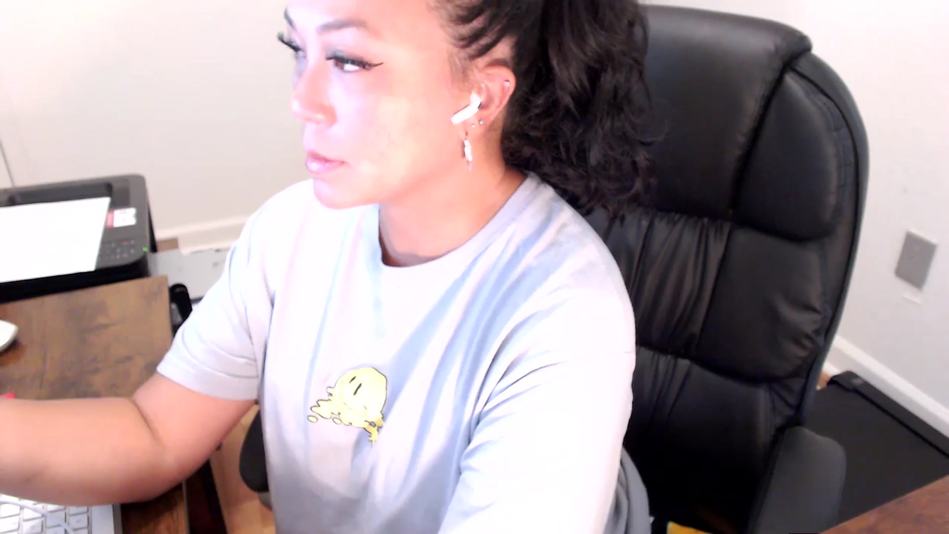 Gallery image thumbnail from MickaylaStar's myfreecams stream on, 07/28/2025, 14:57 image 9 of 20