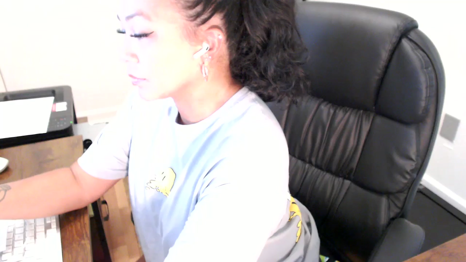 Gallery image thumbnail from MickaylaStar's myfreecams stream on, 07/28/2025, 14:57 image 4 of 20