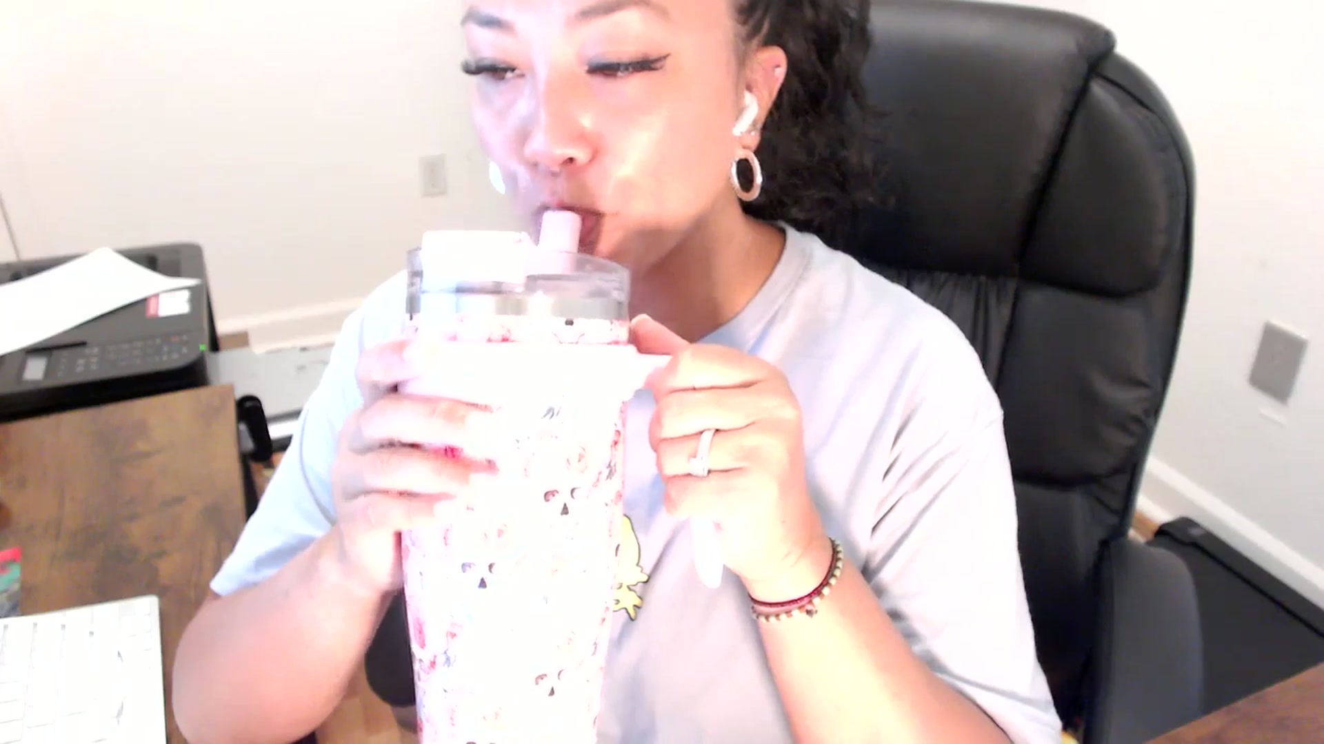 Gallery image thumbnail from MickaylaStar's myfreecams stream on, 07/28/2025, 15:26 image 15 of 20