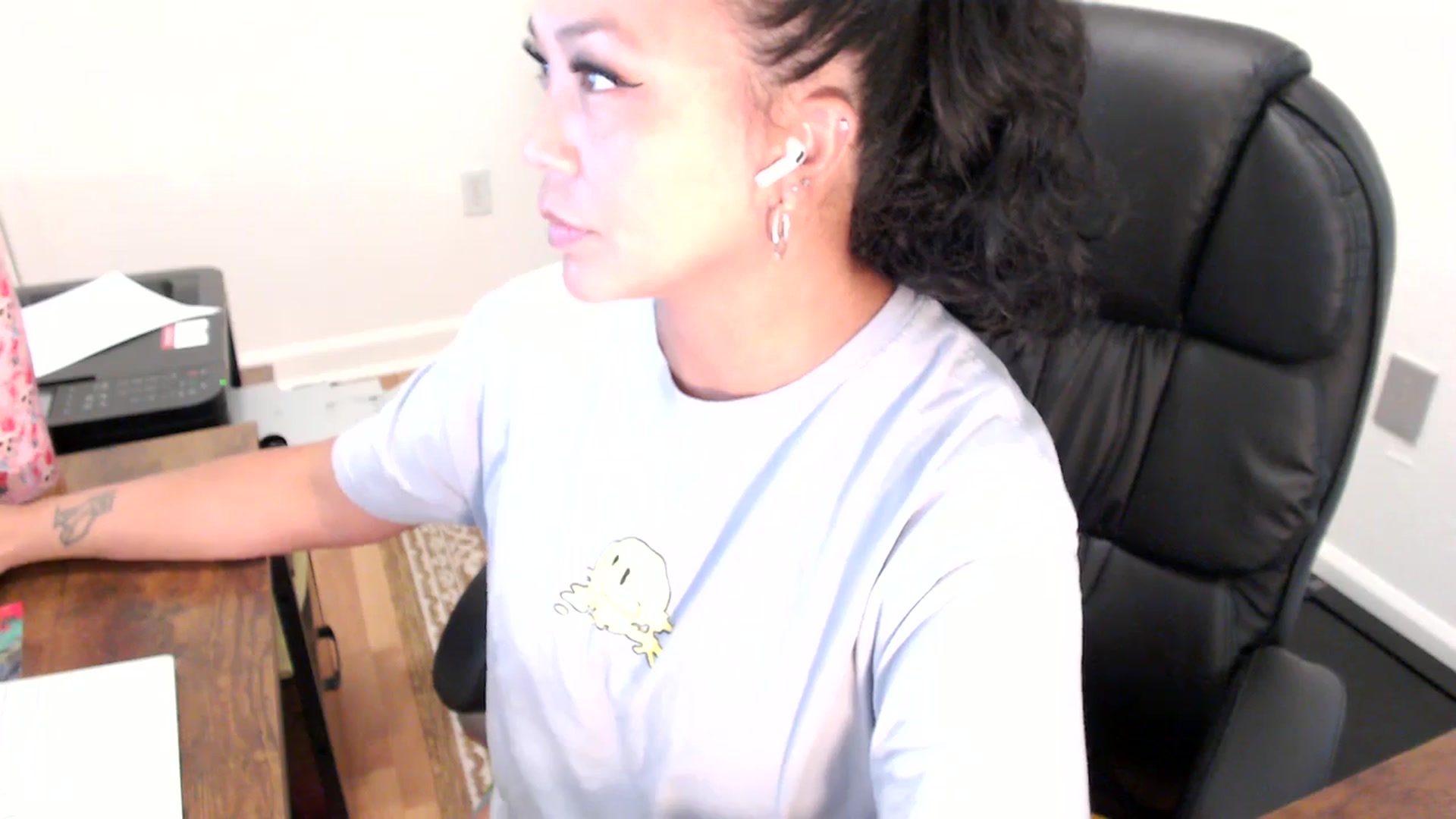 Gallery image thumbnail from MickaylaStar's myfreecams stream on, 07/28/2025, 15:26 image 17 of 20