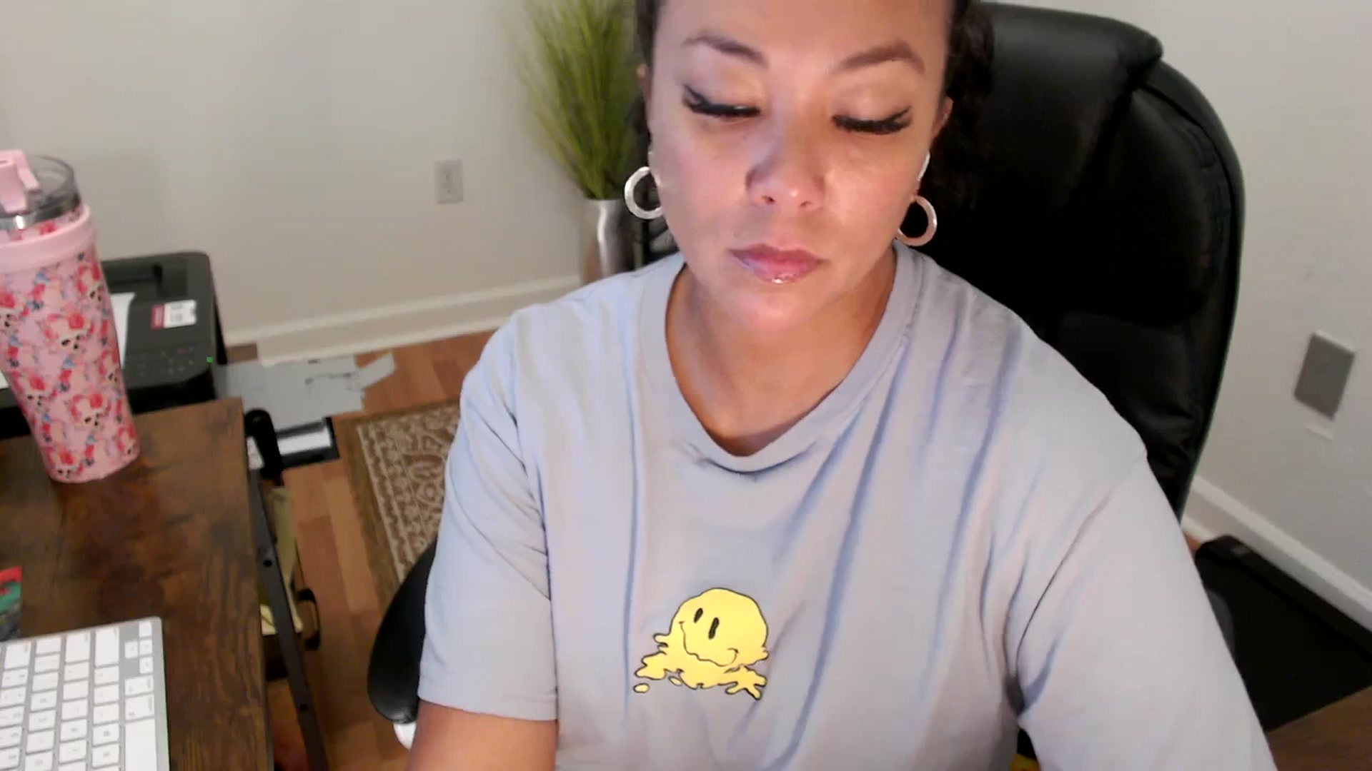 Gallery image thumbnail from MickaylaStar's myfreecams stream on, 07/28/2025, 15:52 image 5 of 20