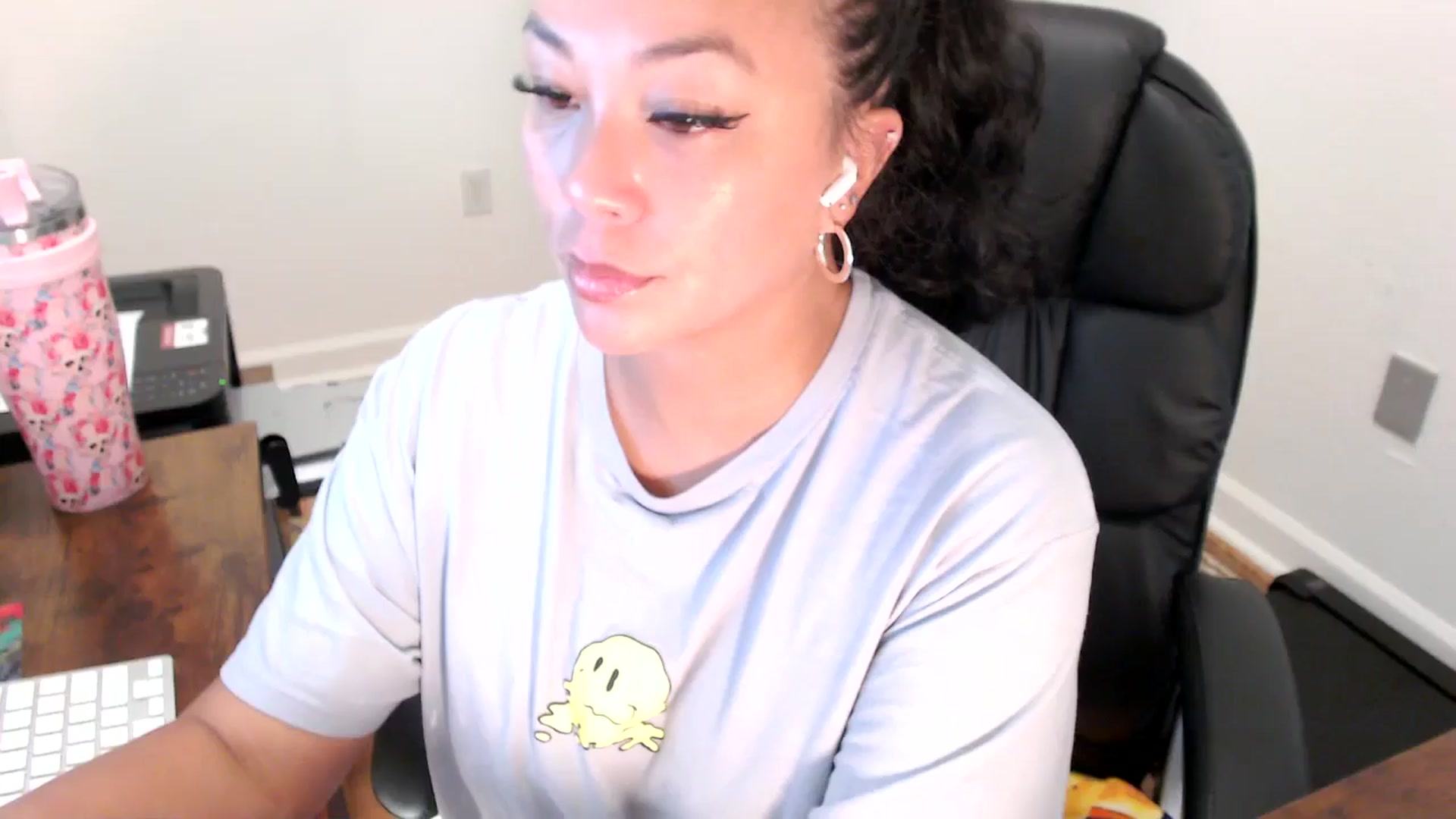 Gallery image thumbnail from MickaylaStar's myfreecams stream on, 07/28/2025, 15:52 image 1 of 20