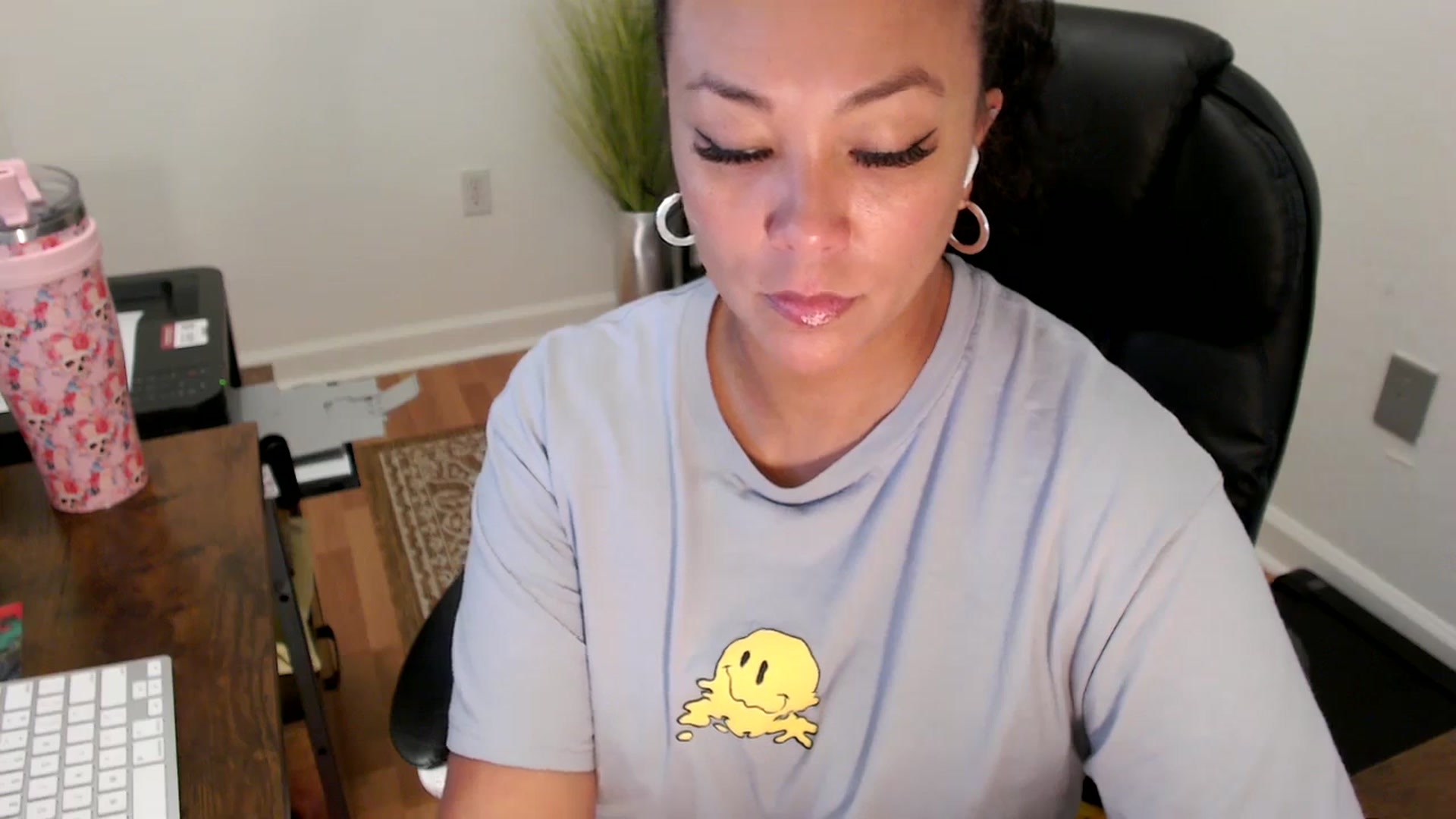 Gallery image thumbnail from MickaylaStar's myfreecams stream on, 07/28/2025, 15:52 image 4 of 20