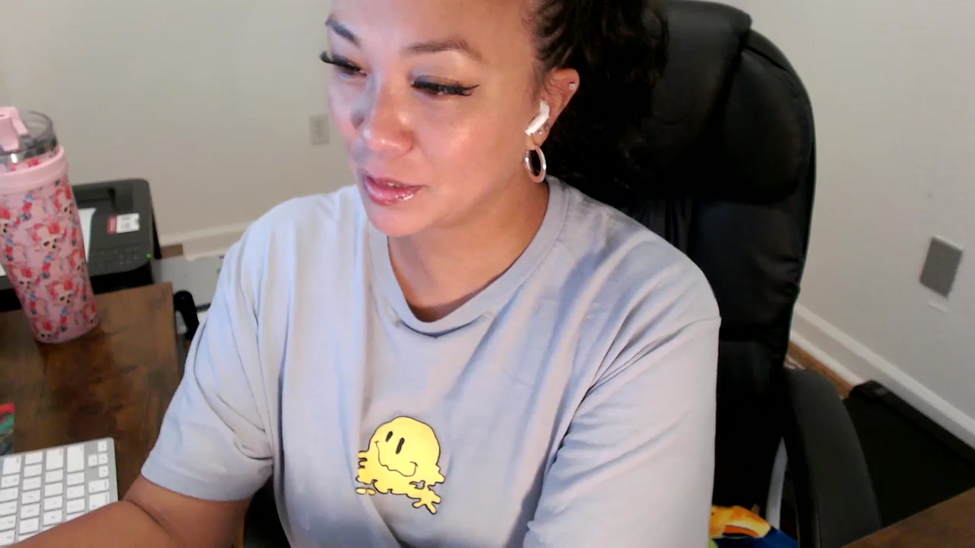 Gallery image thumbnail from MickaylaStar's myfreecams stream on, 07/28/2025, 15:52 image 10 of 20