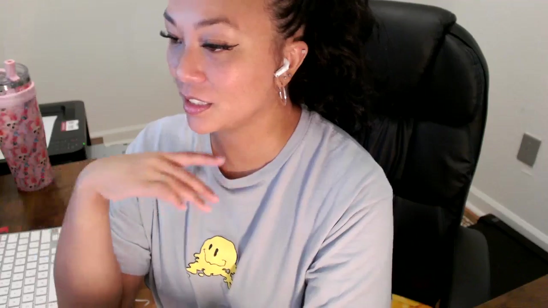 Gallery image thumbnail from MickaylaStar's myfreecams stream on, 07/28/2025, 16:52 image 2 of 20
