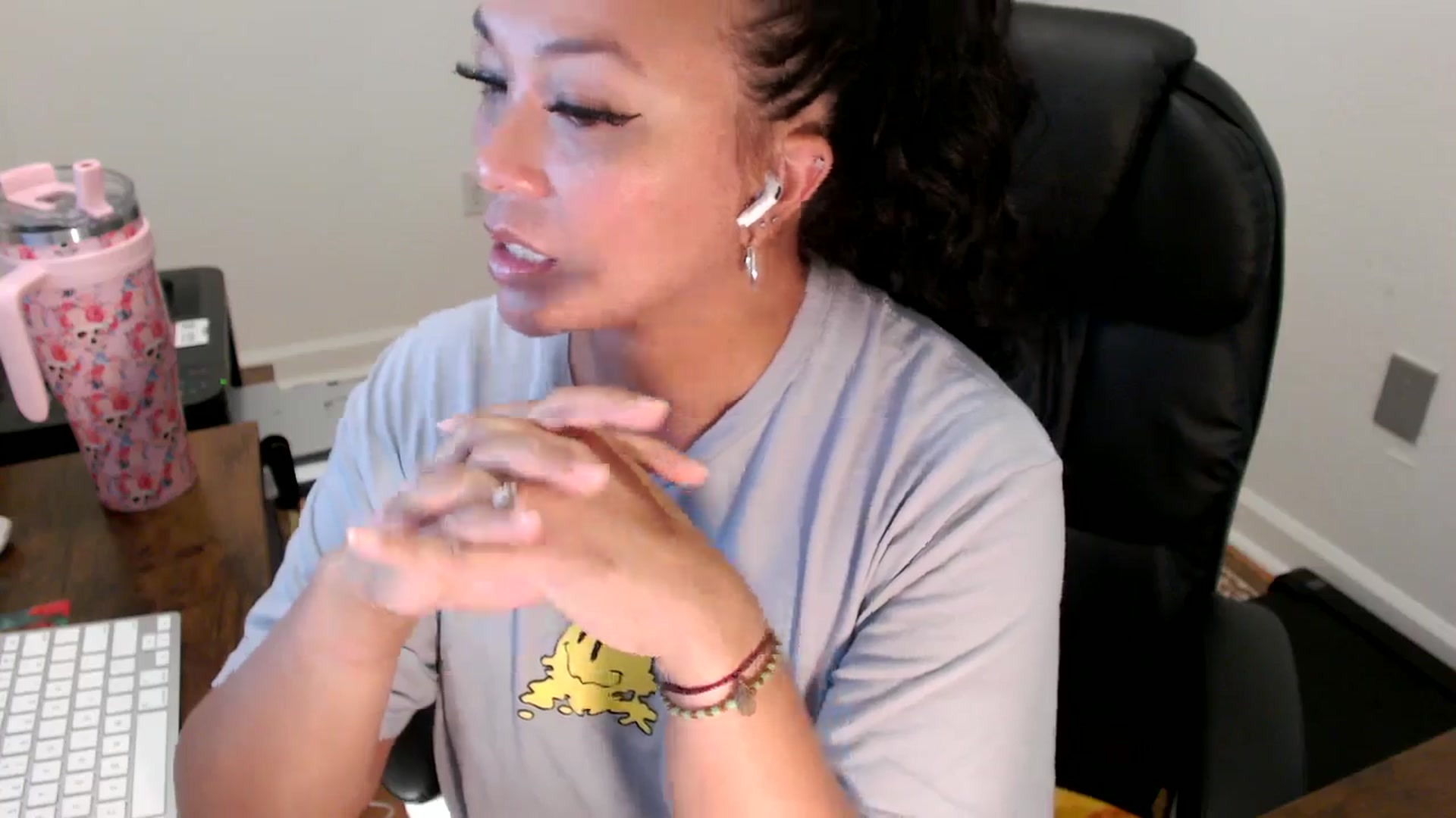 Gallery image thumbnail from MickaylaStar's myfreecams stream on, 07/28/2025, 18:23 image 16 of 20