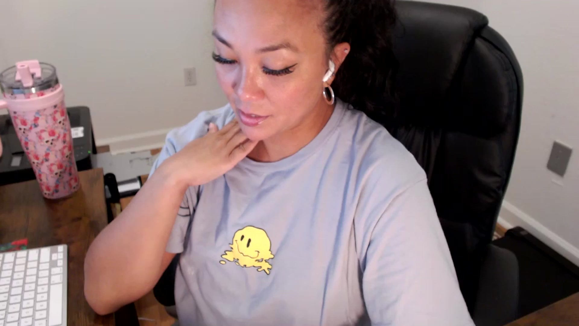 Gallery image thumbnail from MickaylaStar's myfreecams stream on, 07/28/2025, 19:17 image 14 of 20