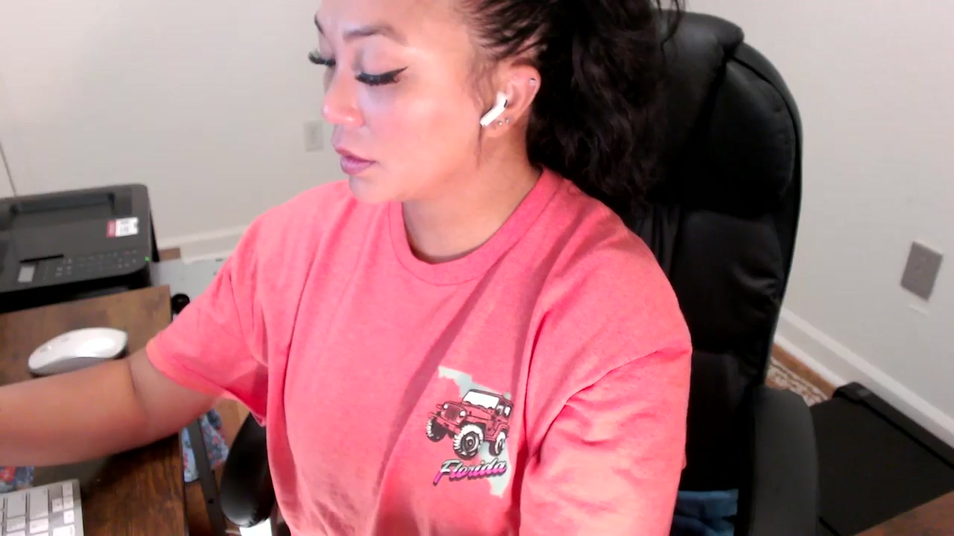 Gallery image thumbnail from MickaylaStar's myfreecams stream on, 07/29/2025, 14:46 image 9 of 20