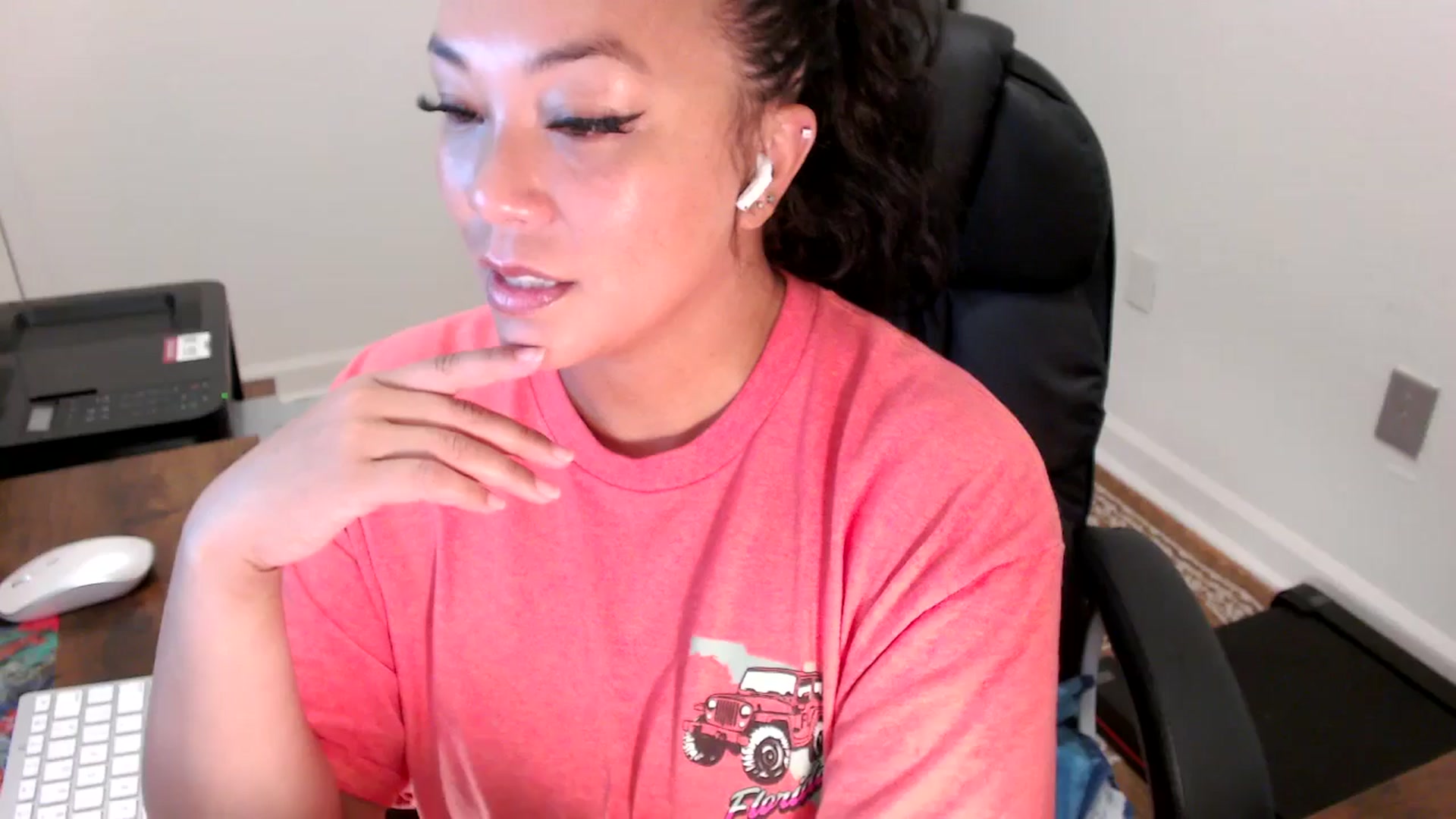 Gallery image thumbnail from MickaylaStar's myfreecams stream on, 07/29/2025, 14:46 image 12 of 20