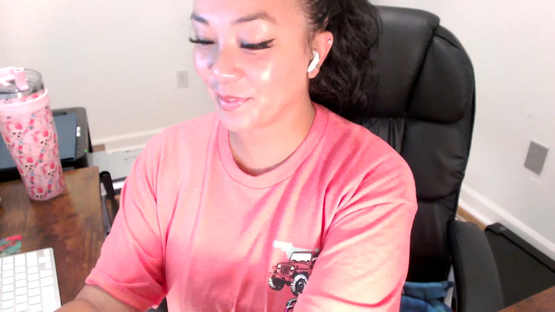Gallery image thumbnail from MickaylaStar's myfreecams stream on, 07/29/2025, 15:49 image 9 of 20