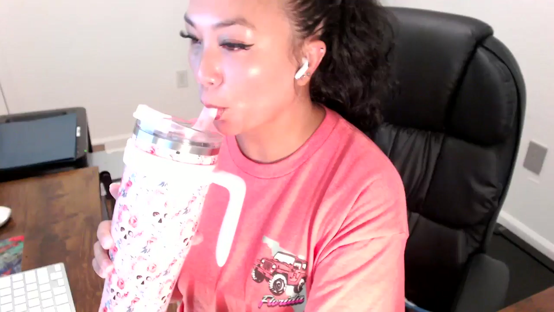 Gallery image thumbnail from MickaylaStar's myfreecams stream on, 07/29/2025, 15:49 image 1 of 20