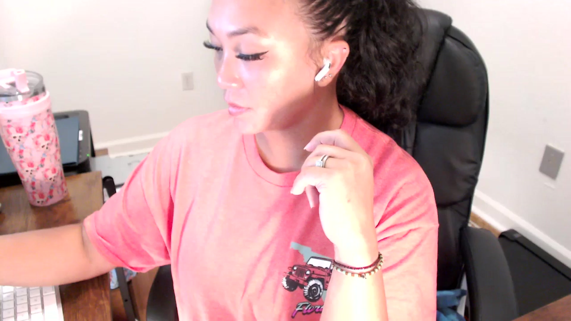 Gallery image thumbnail from MickaylaStar's myfreecams stream on, 07/29/2025, 15:49 image 10 of 20