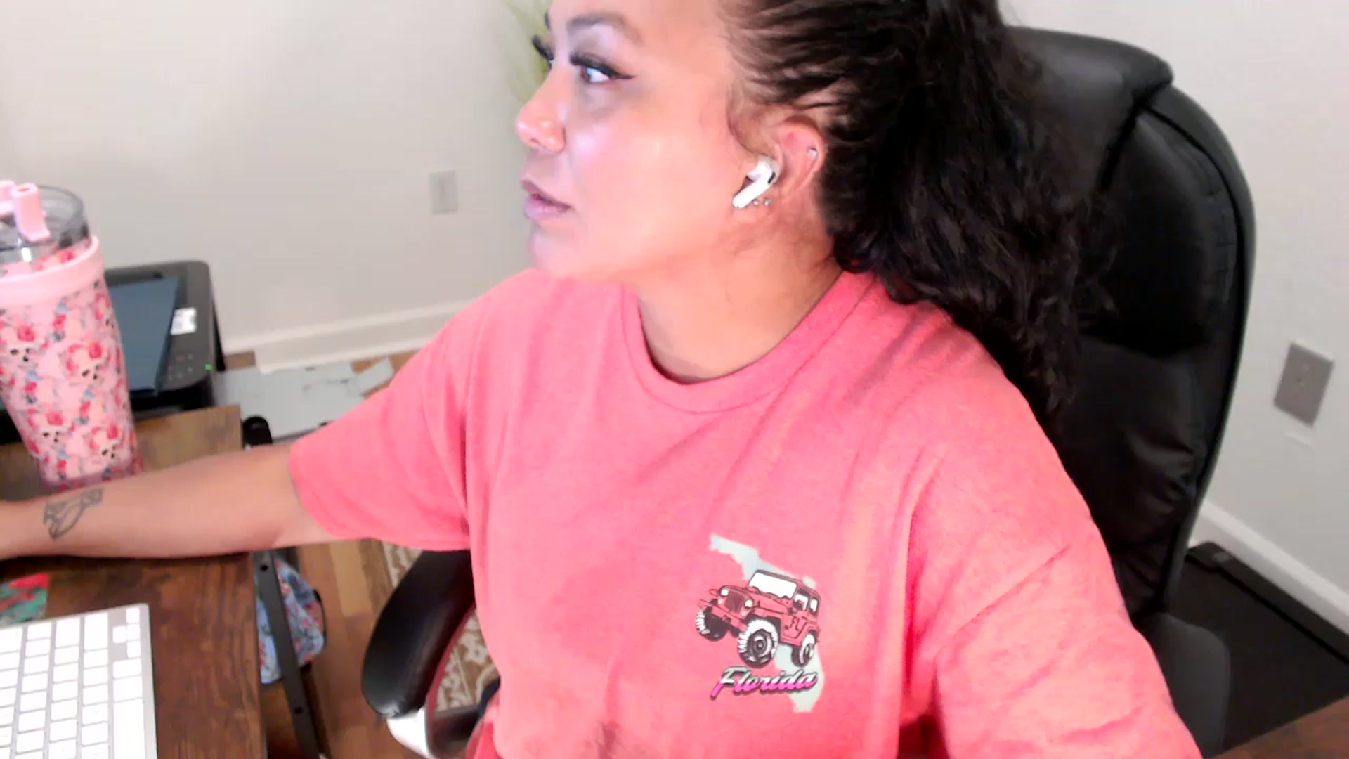 Gallery image thumbnail from MickaylaStar's myfreecams stream on, 07/29/2025, 16:51 image 20 of 20