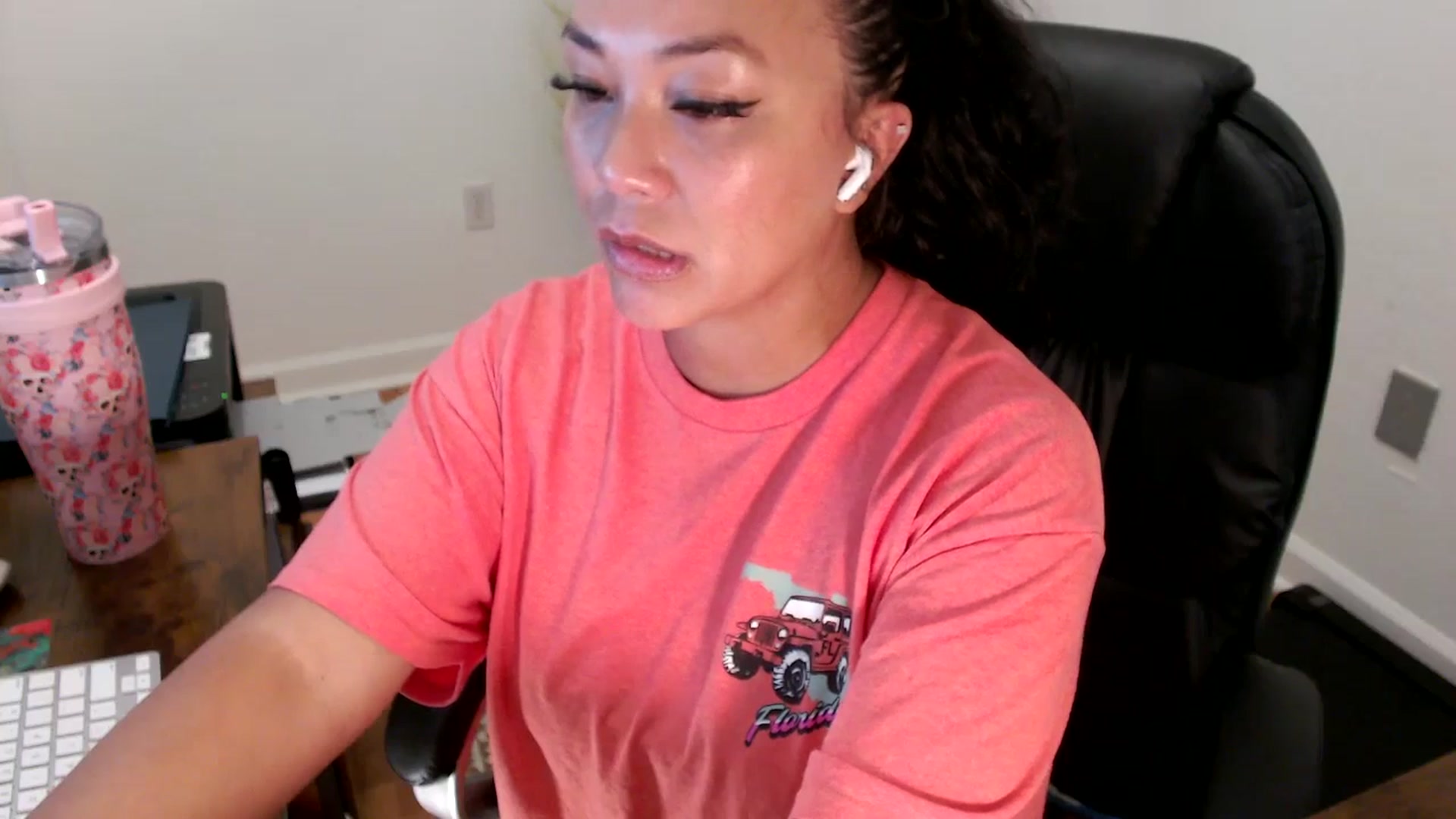 Gallery image thumbnail from MickaylaStar's myfreecams stream on, 07/29/2025, 16:51 image 17 of 20