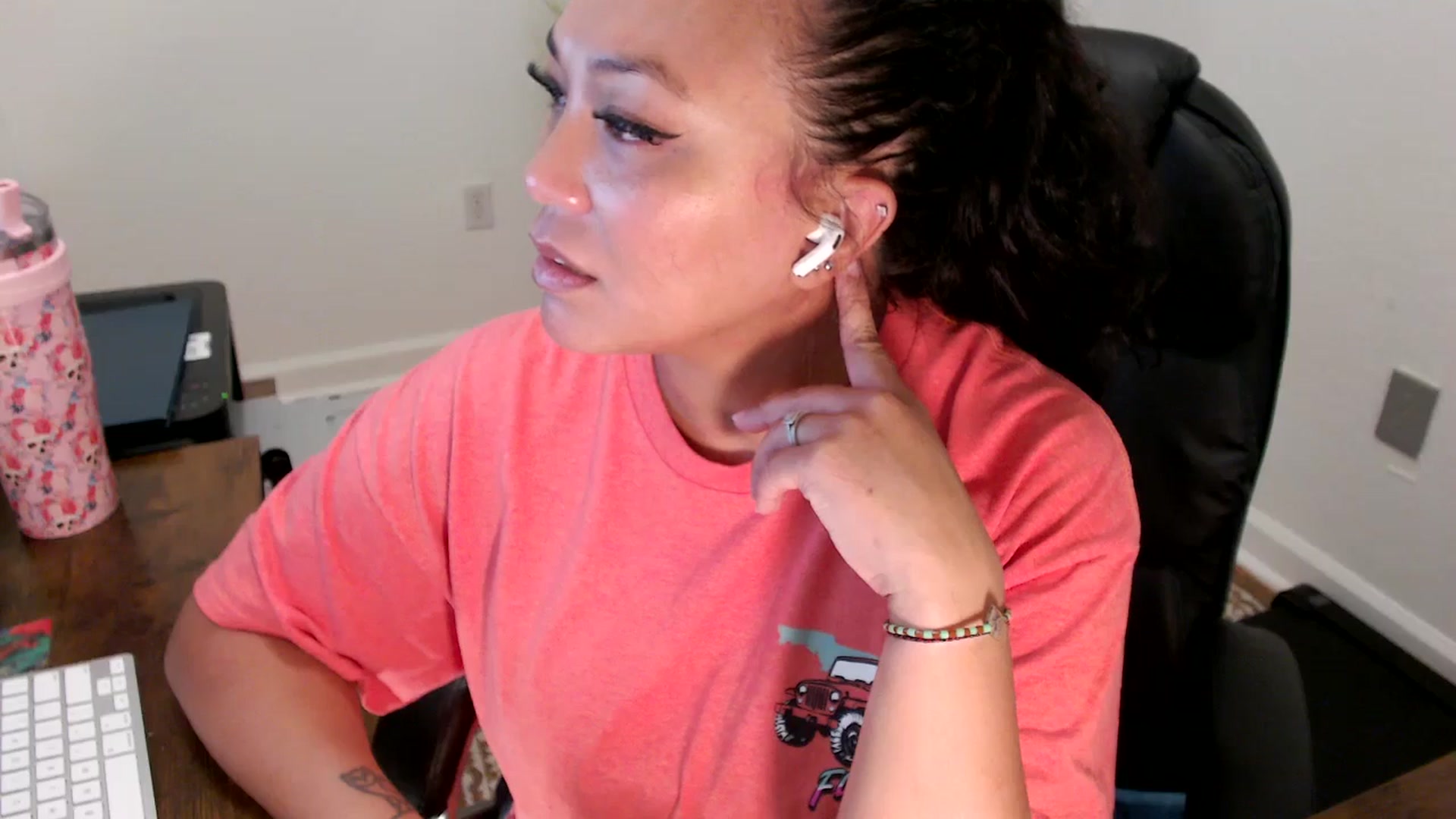 Gallery image thumbnail from MickaylaStar's myfreecams stream on, 07/29/2025, 16:51 image 10 of 20