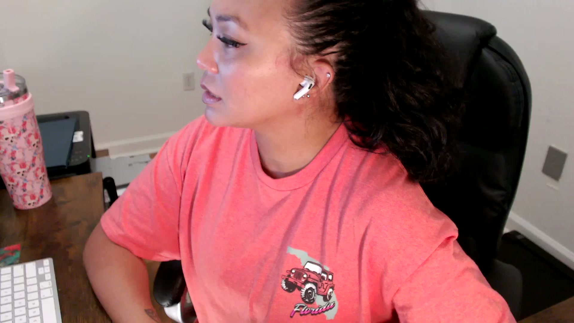 Gallery image thumbnail from MickaylaStar's myfreecams stream on, 07/29/2025, 16:51 image 11 of 20