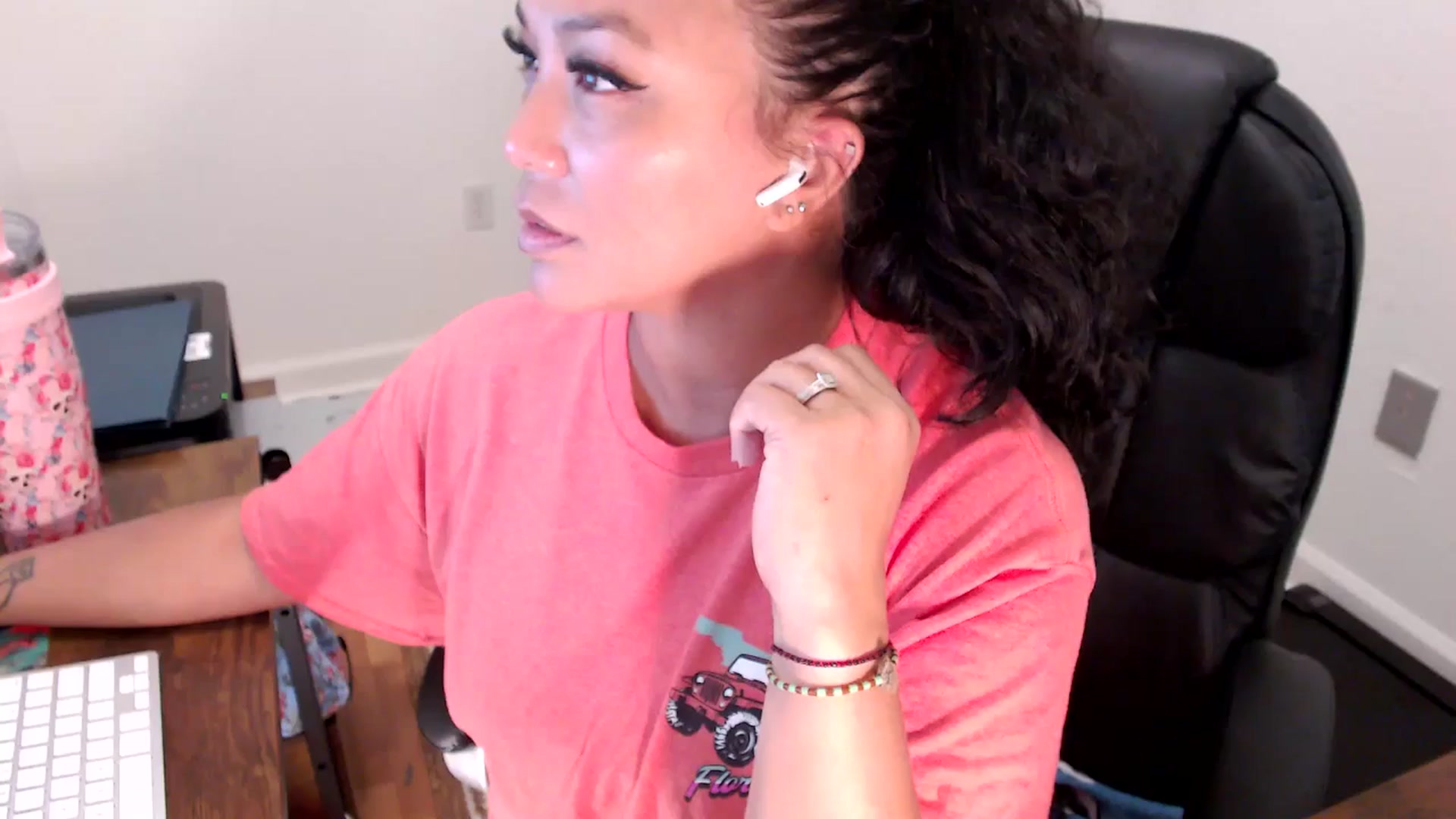 Gallery image thumbnail from MickaylaStar's myfreecams stream on, 07/29/2025, 17:30 image 1 of 20