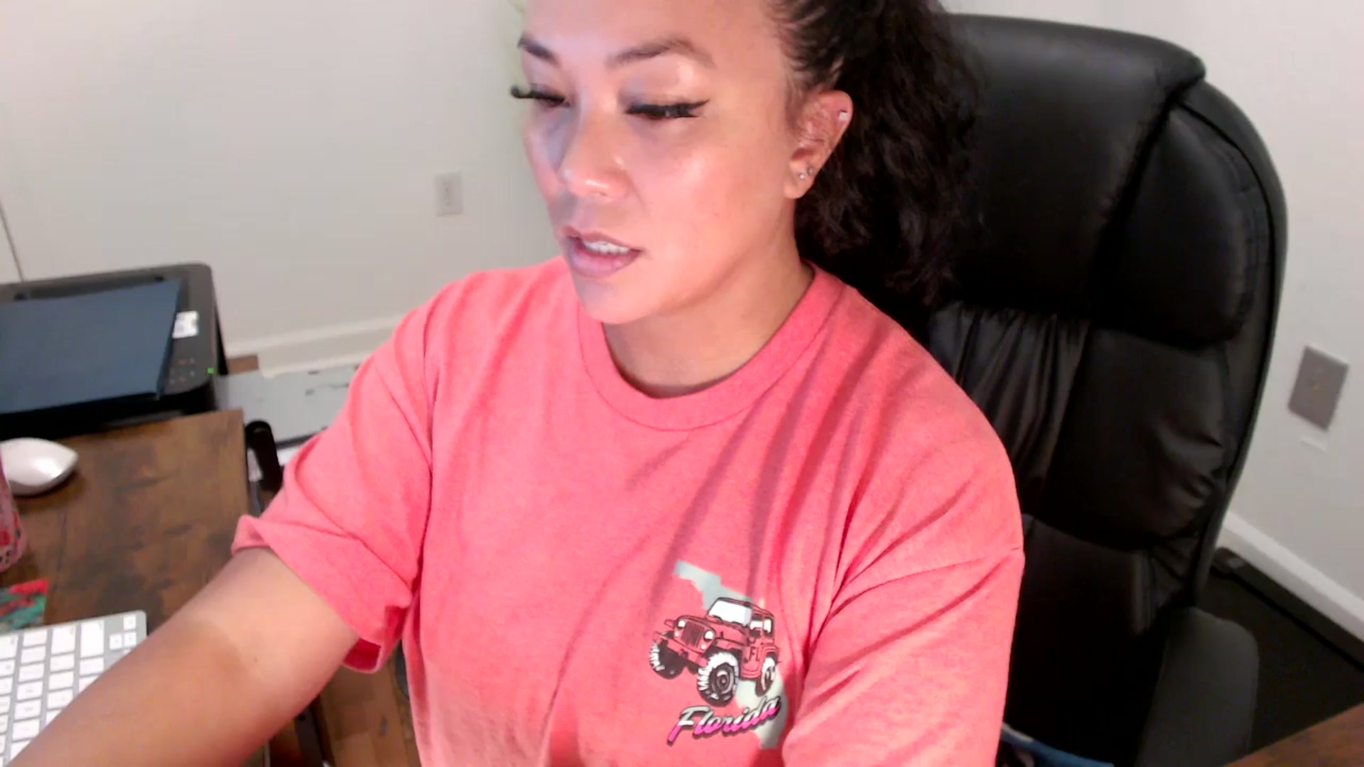 Gallery image thumbnail from MickaylaStar's myfreecams stream on, 07/29/2025, 17:30 image 16 of 20
