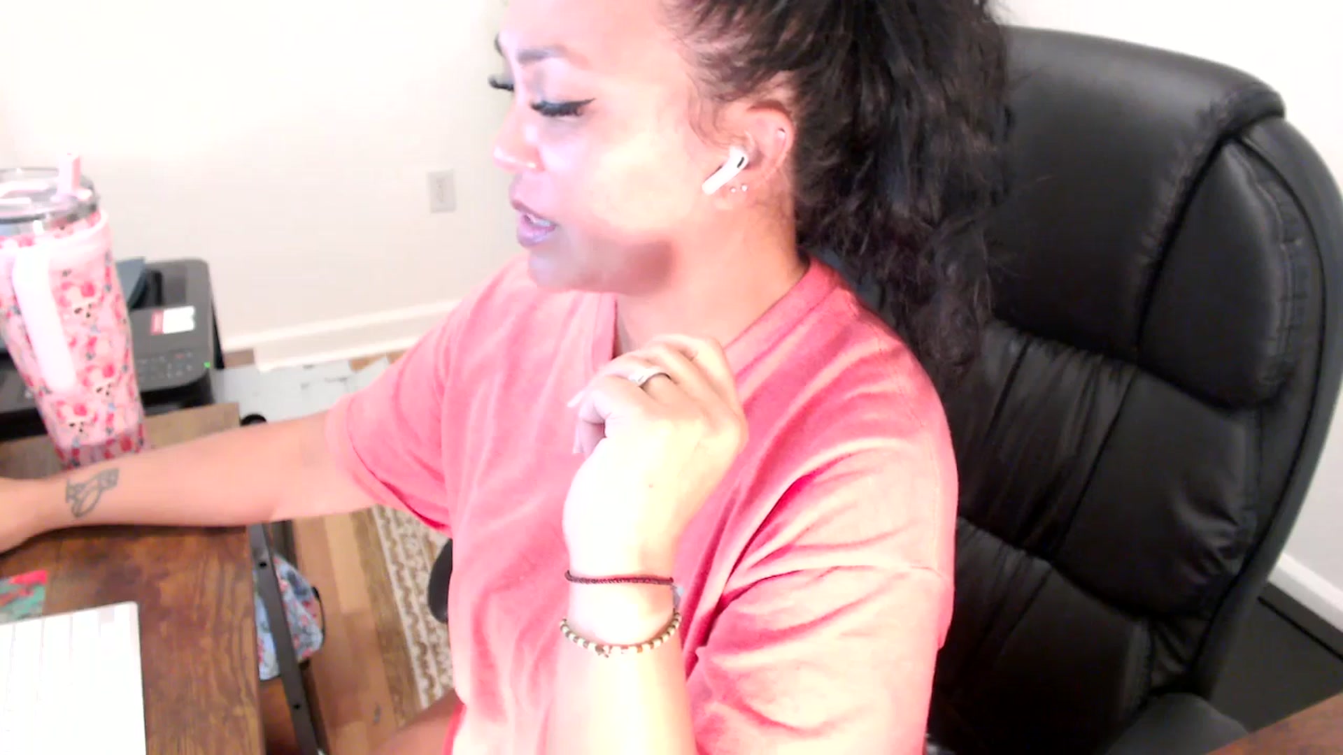 Gallery image thumbnail from MickaylaStar's myfreecams stream on, 07/29/2025, 18:04 image 17 of 20