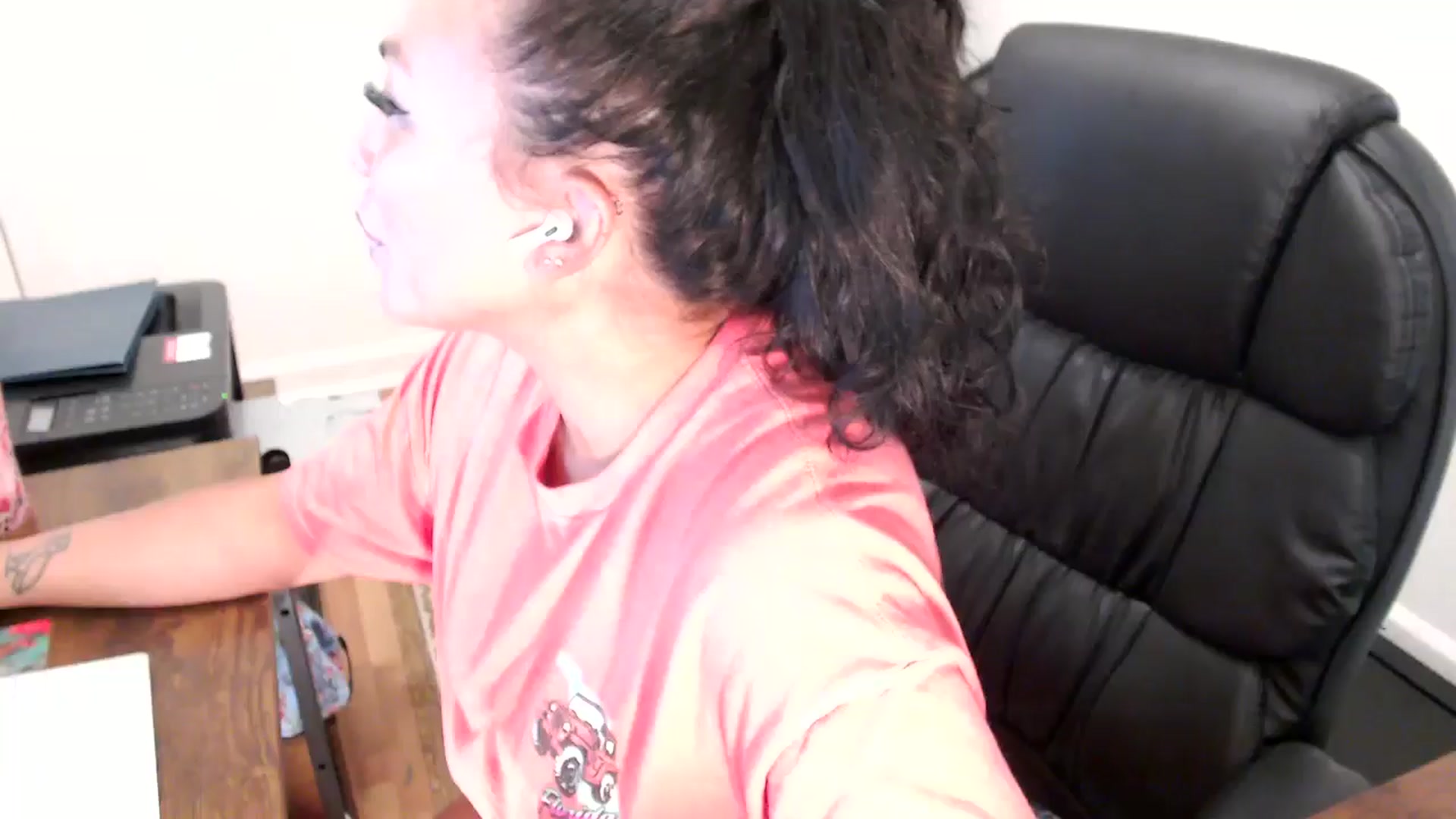 Gallery image thumbnail from MickaylaStar's myfreecams stream on, 07/29/2025, 18:55 image 7 of 20