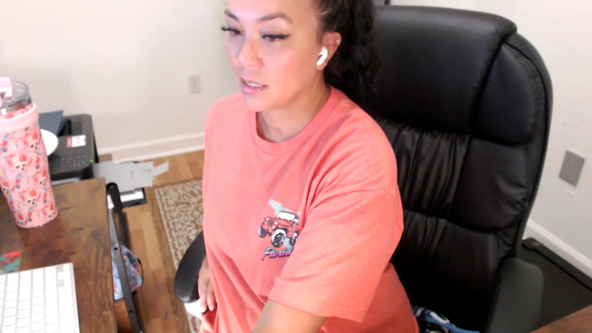 Gallery image thumbnail from MickaylaStar's myfreecams stream on, 07/29/2025, 19:34 image 20 of 20