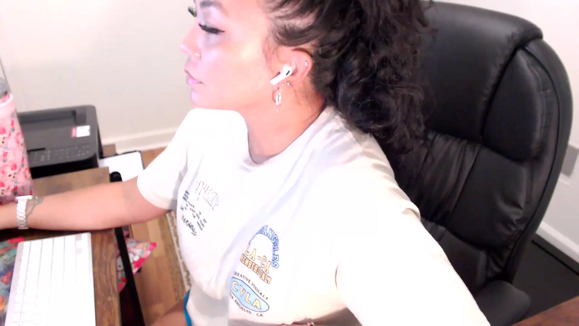 Gallery image thumbnail from MickaylaStar's myfreecams stream on, 07/30/2025, 15:41 image 5 of 20