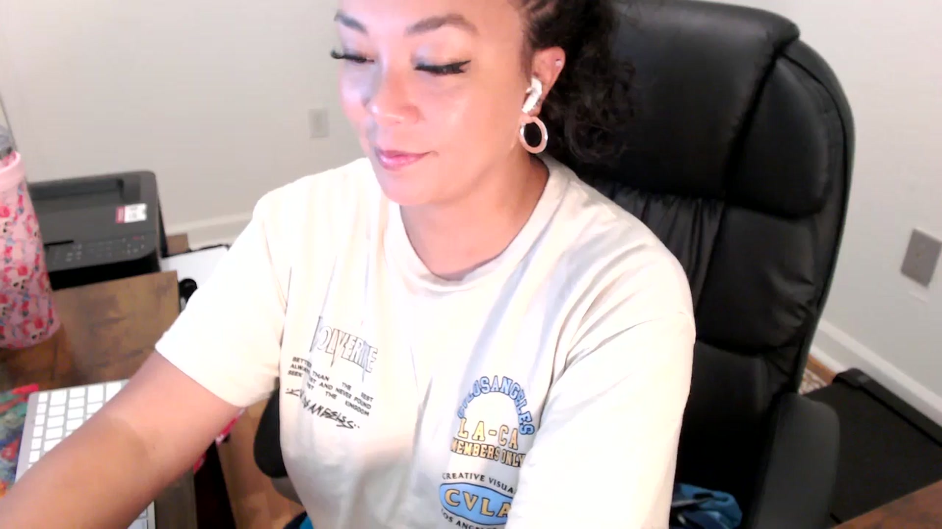 Gallery image thumbnail from MickaylaStar's myfreecams stream on, 07/30/2025, 15:41 image 4 of 20