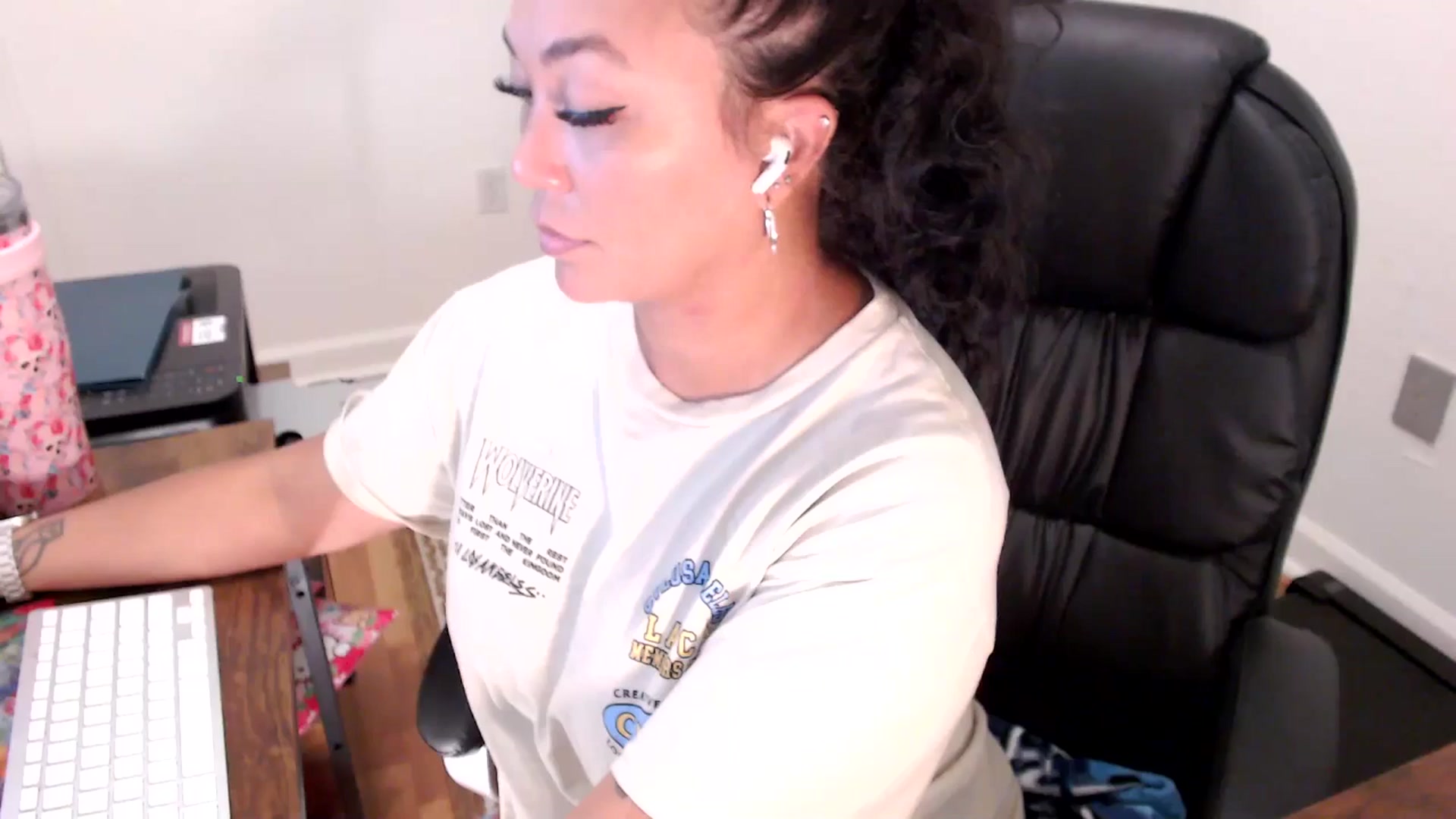 Gallery image thumbnail from MickaylaStar's myfreecams stream on, 07/30/2025, 16:11 image 4 of 20