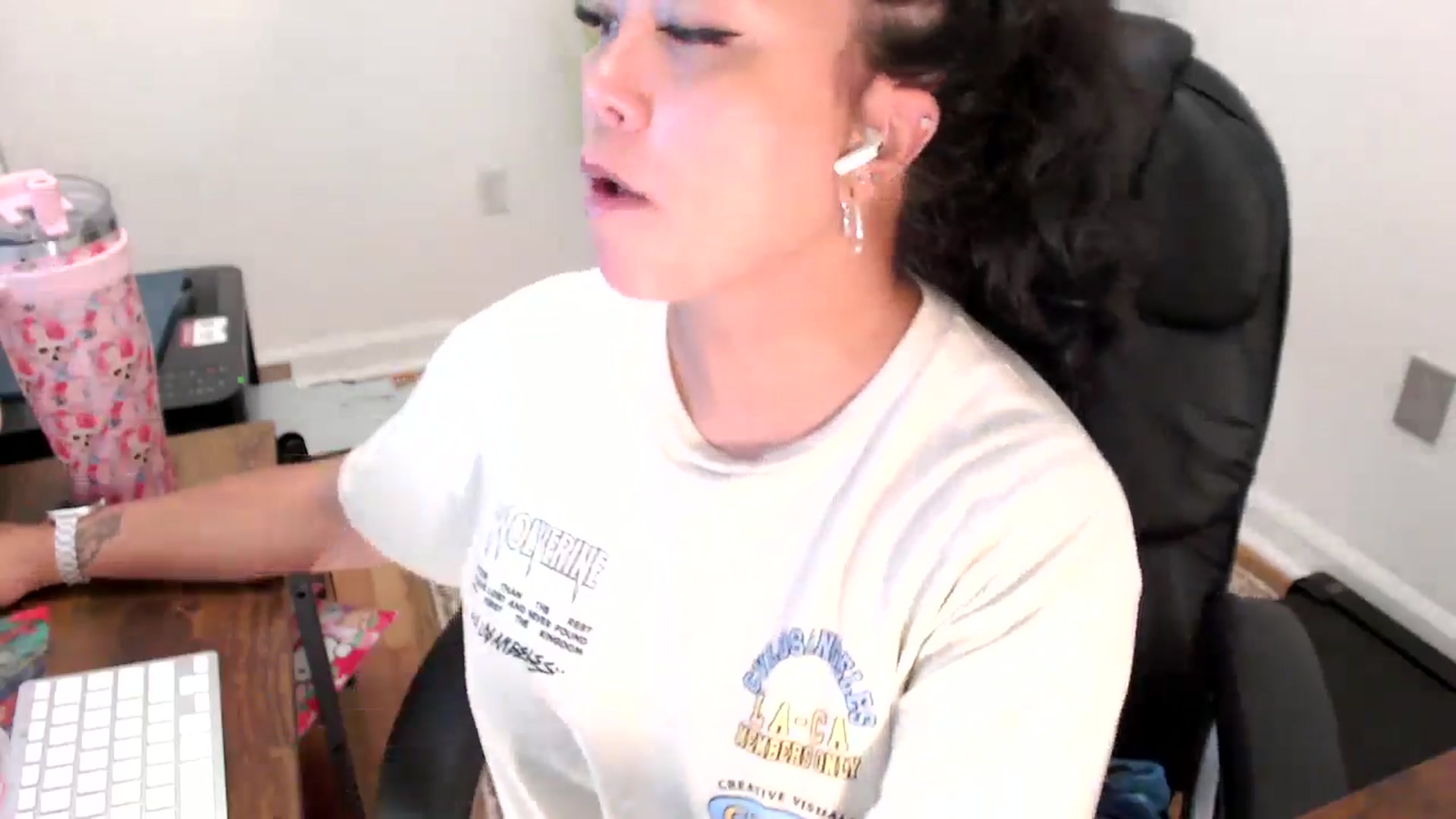 Gallery image thumbnail from MickaylaStar's myfreecams stream on, 07/30/2025, 17:36 image 12 of 20